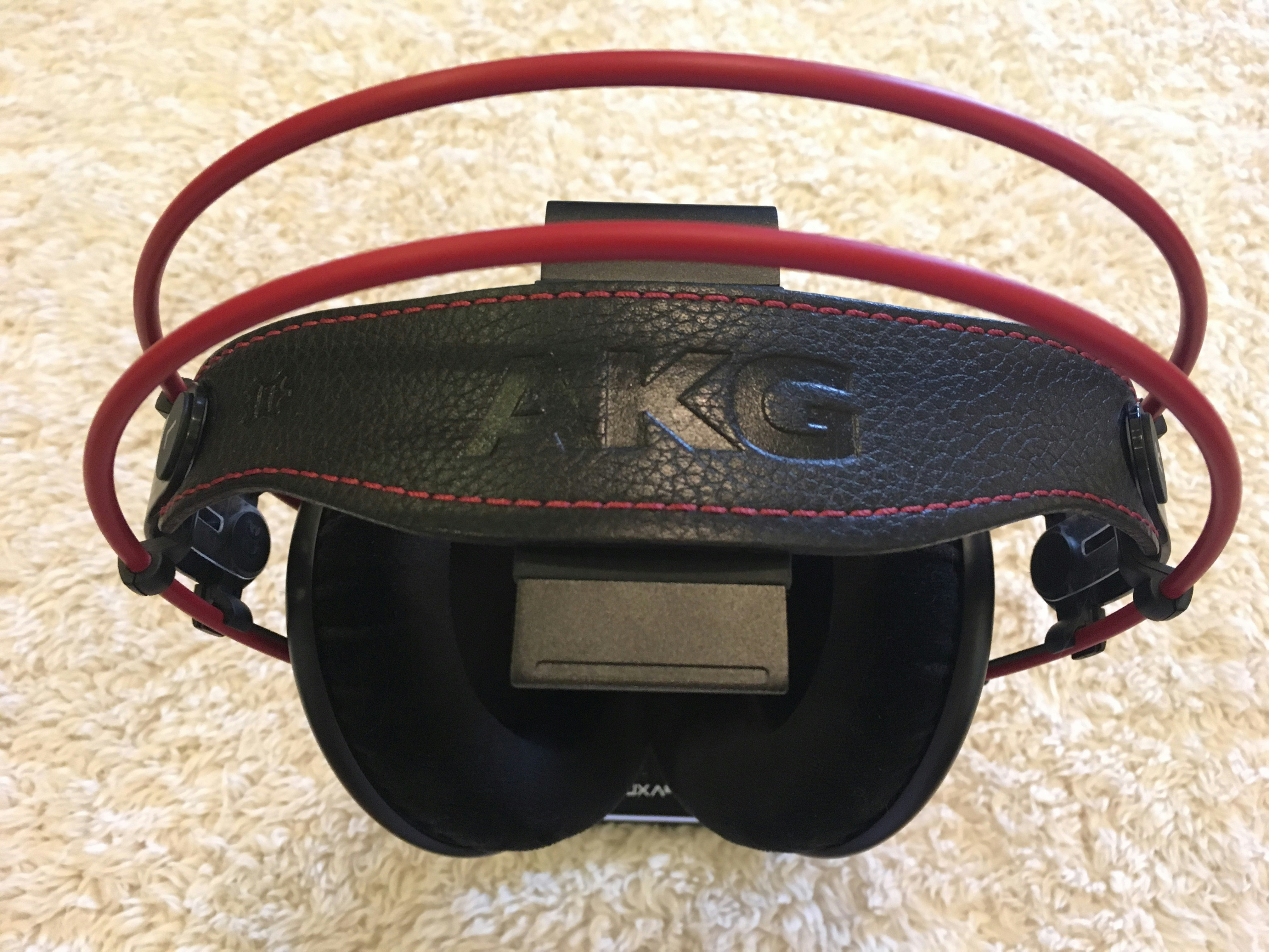 【新品未開封品】AKG BOX-20th Anniversary Edition 新品未開封品】AKG BOX-20th Anniversary Edition Amazon.co.jp