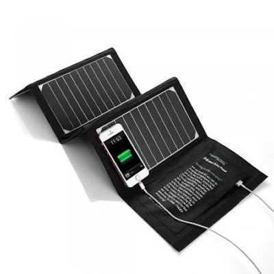 Poweradd™ 20W Solar Batetry Charger