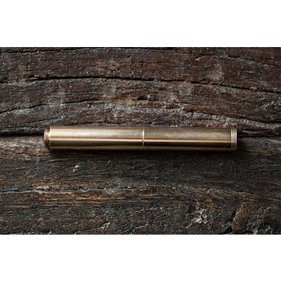 Schon DSGN Machined, Polished Bronze. A Modern Everyday Luxury Pen.