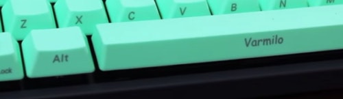 About Varmilo's new logo , i need your advice.Which do u like better