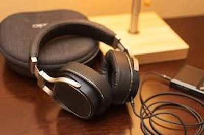 
	OPPO PM-3 Closed-Back Planar Magnetic Headphones
