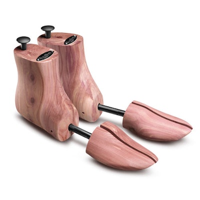 The Boss Boot Tree - Woodlore Cedar Products