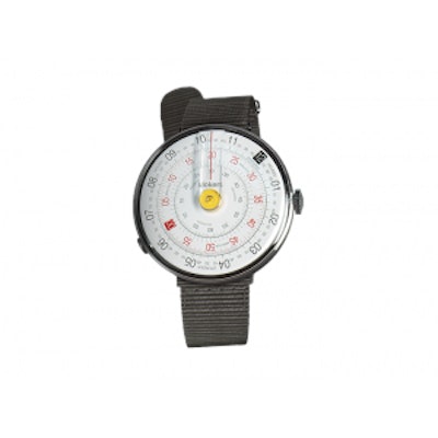 KLOK-01 with the textile strap at €379