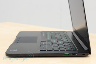 Amazon.com: Razer Blade 14" QHD+ Touchscreen Gaming Laptop 256GB -  NVIDIA GeFor