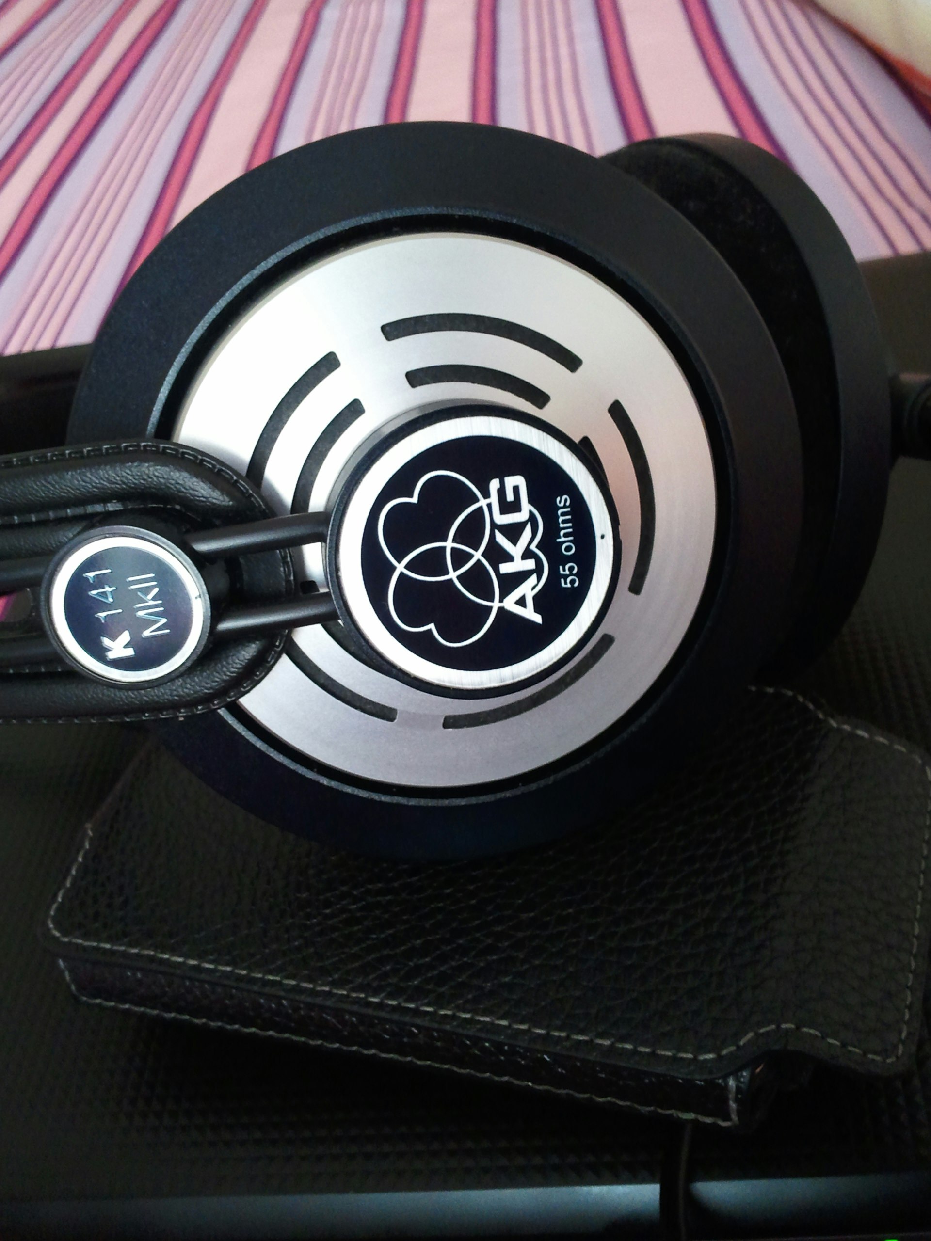 Akg k 141 online mk ii