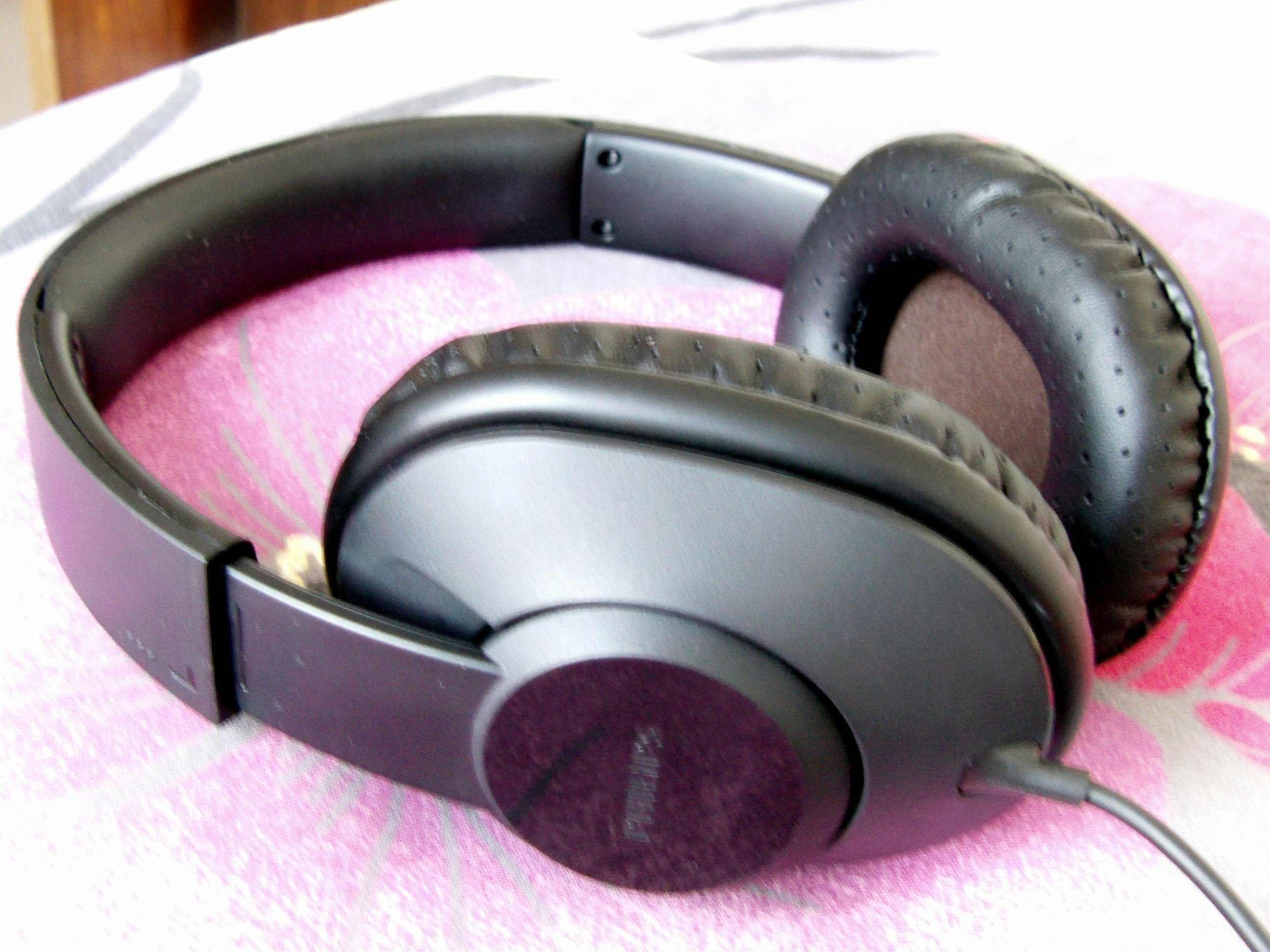 Philips HIFI Stereo Headphones SHP3000 Extra Bass - أجهزة صوتية، سماعات  ومكبرات صوت - 110514811