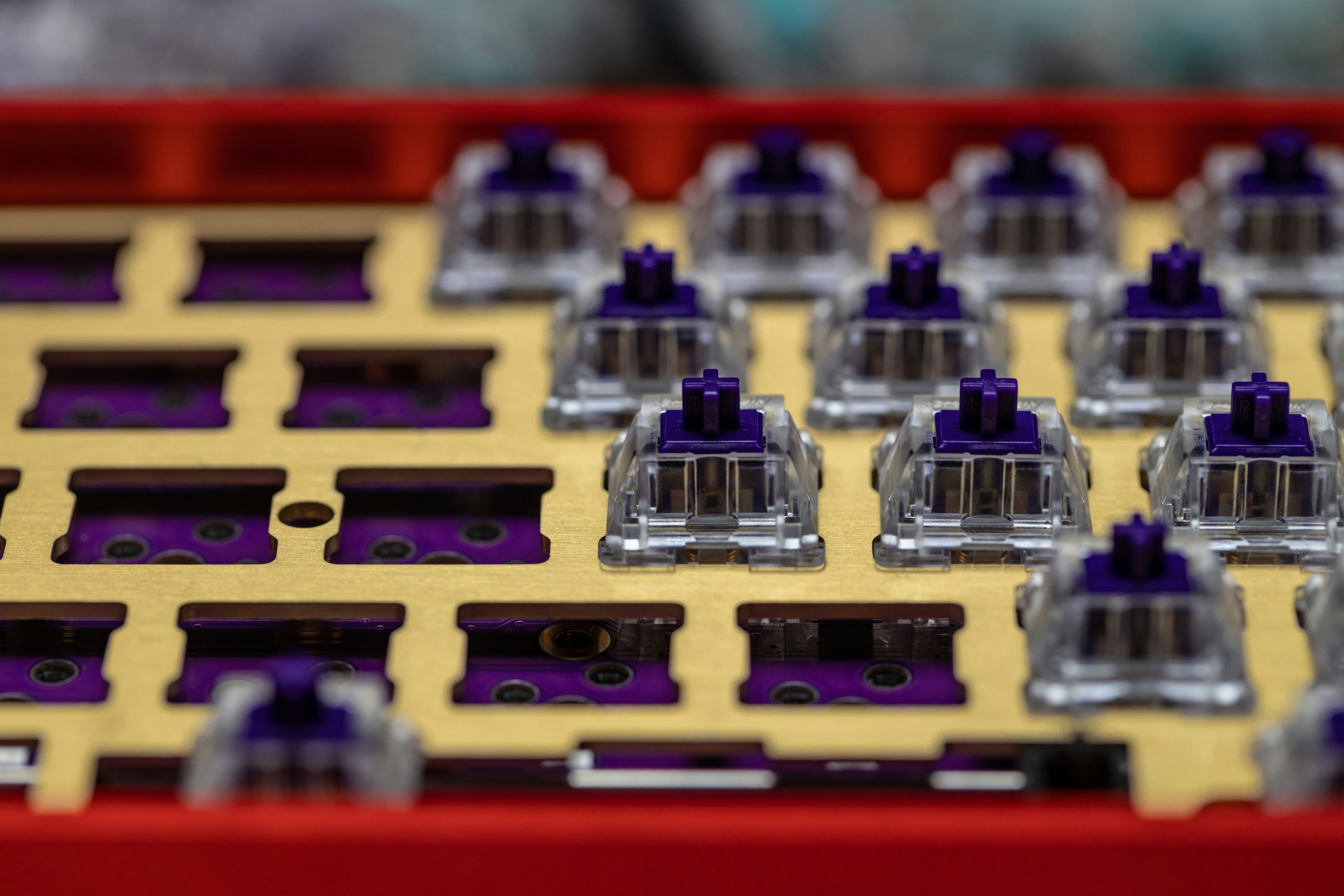 ZEAL ② Zeal Purple Zealios V2 Switches (tactile) – Upgrade Keyboards