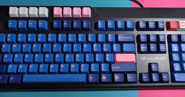 Full kit plus a few extras including rubber keys | Drop