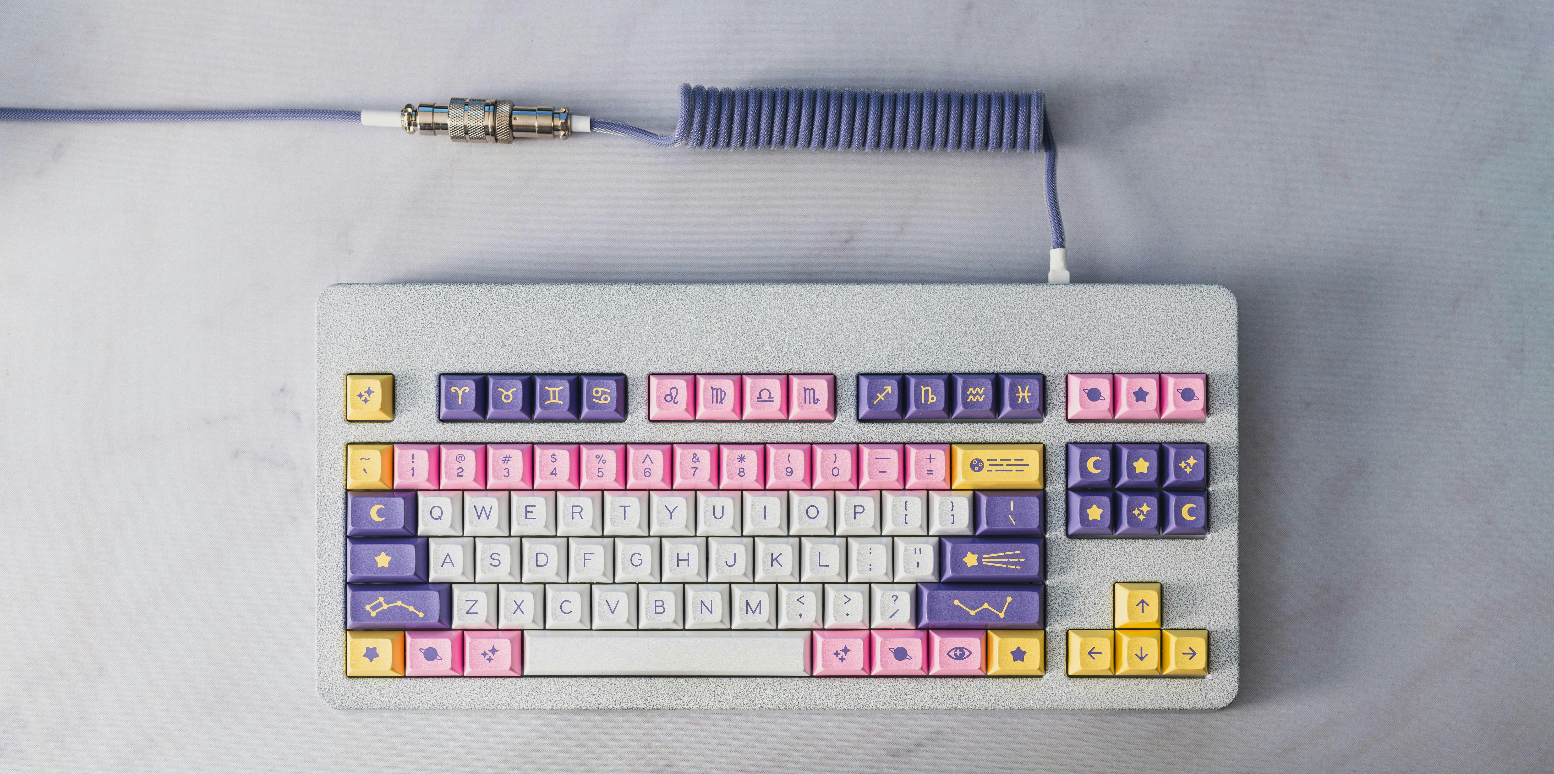 DSA Astrolokeys (Base Kit) + Gateron Cap v2 shops Milky Bundle for mryoshidasauce