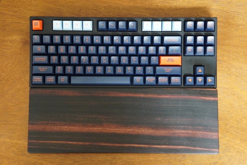 Leopold Fc750r Keyboard With Yuri Sa Keycap Set Top View