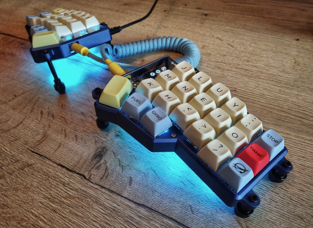 中古 MT3 キーキャップ godspeed Apollo Base Kit+他 中古) MT3 キーキャップセット MITO godspeed R2 Apollo Base Kit と