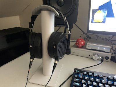 Kanto H2 Headphone Stand, Battlestations, Desk Accessories, Stands