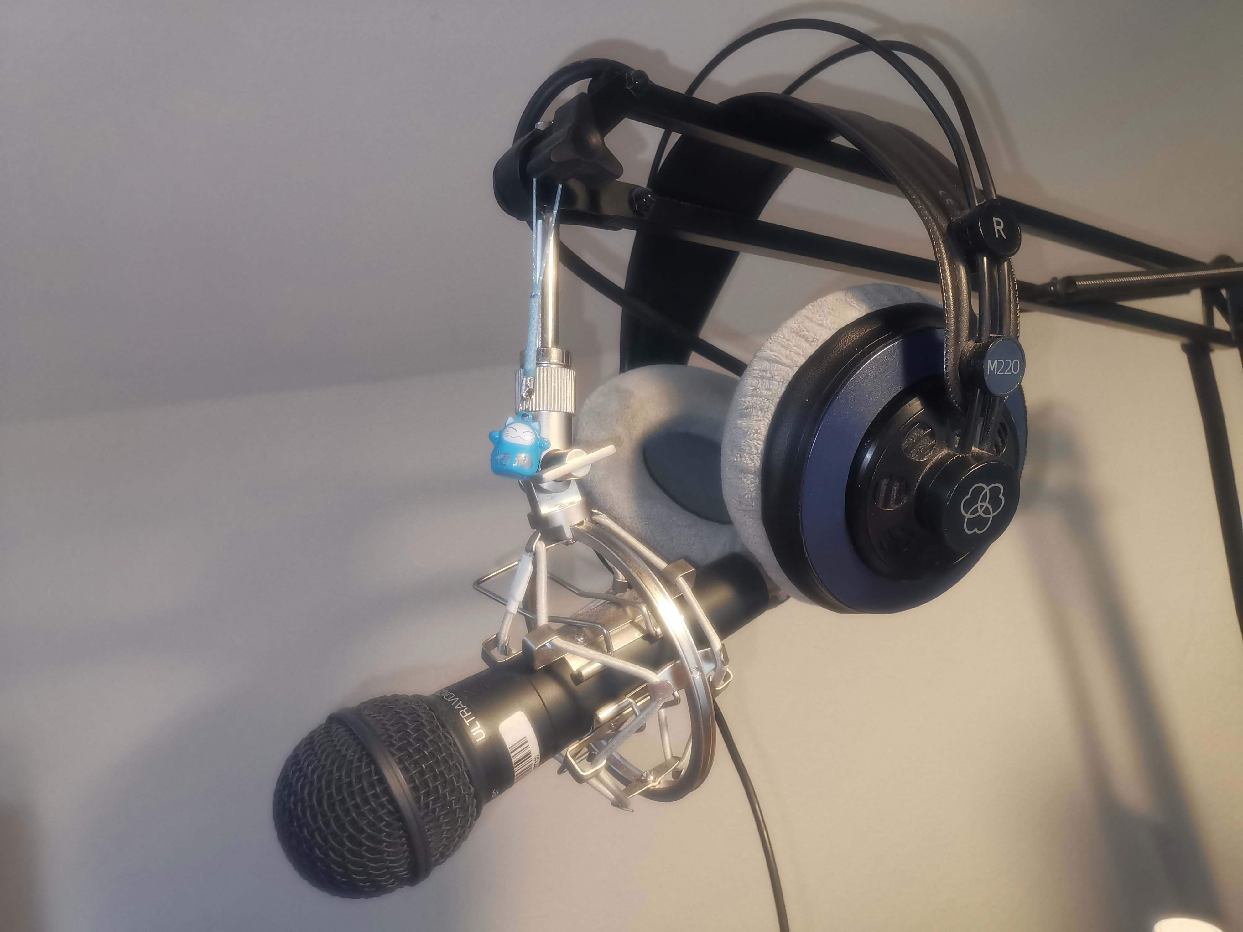 Massdrop x AKG M220 Pro Headphones – Blue | Audiophile