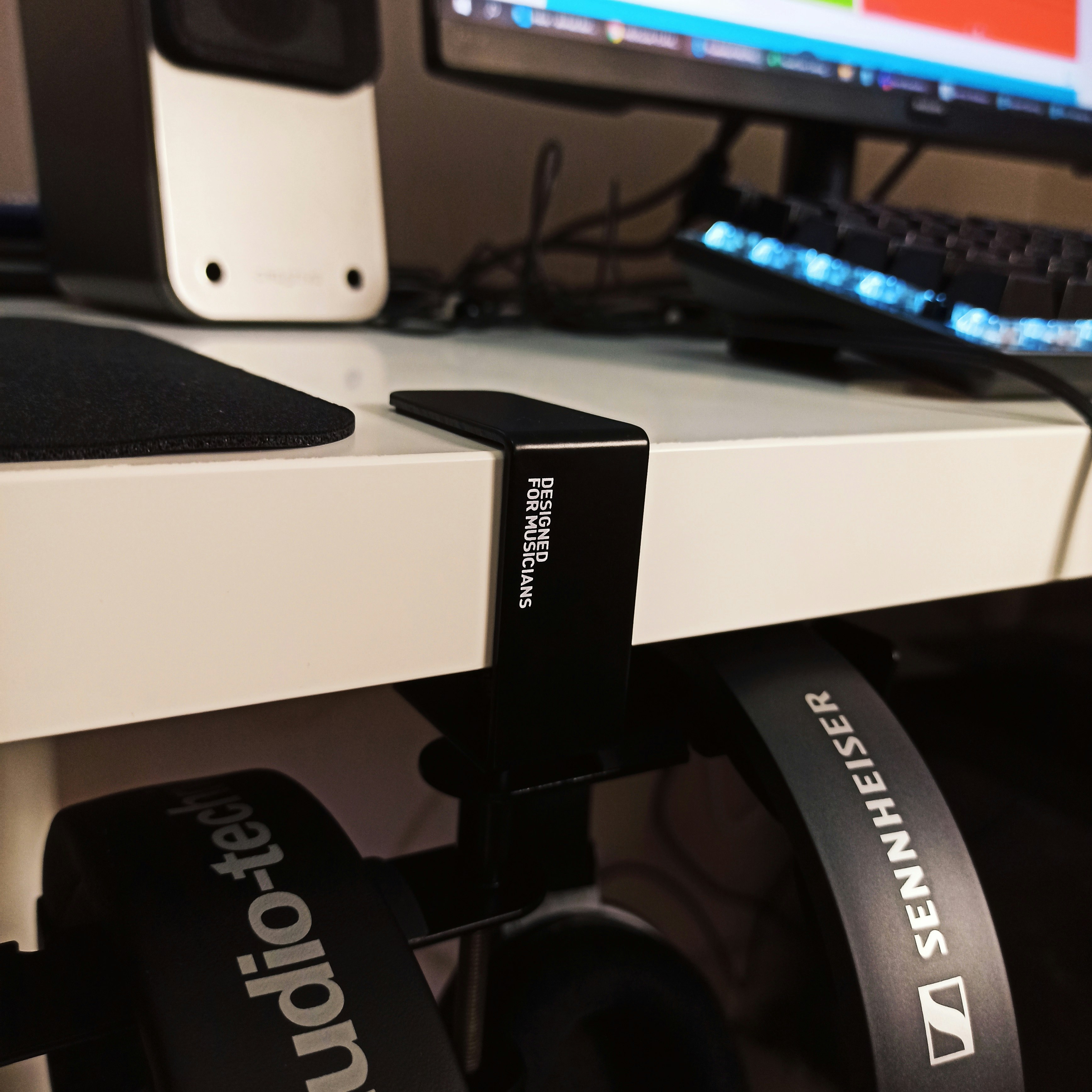 ADV. Dual Suspension Headphone Hanger Audiophile Headphone Mods Drop