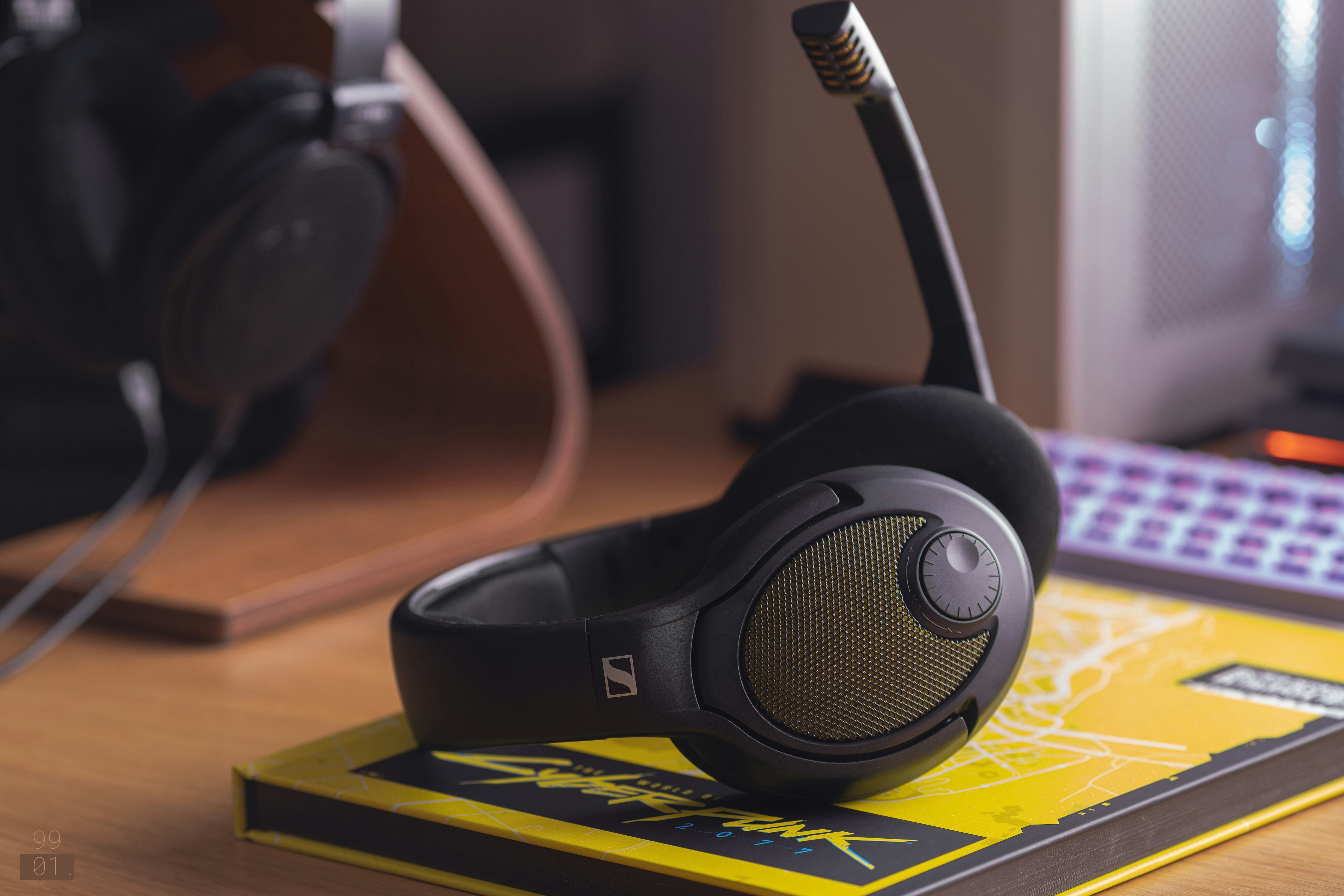 Drop + Sennheiser PC38X