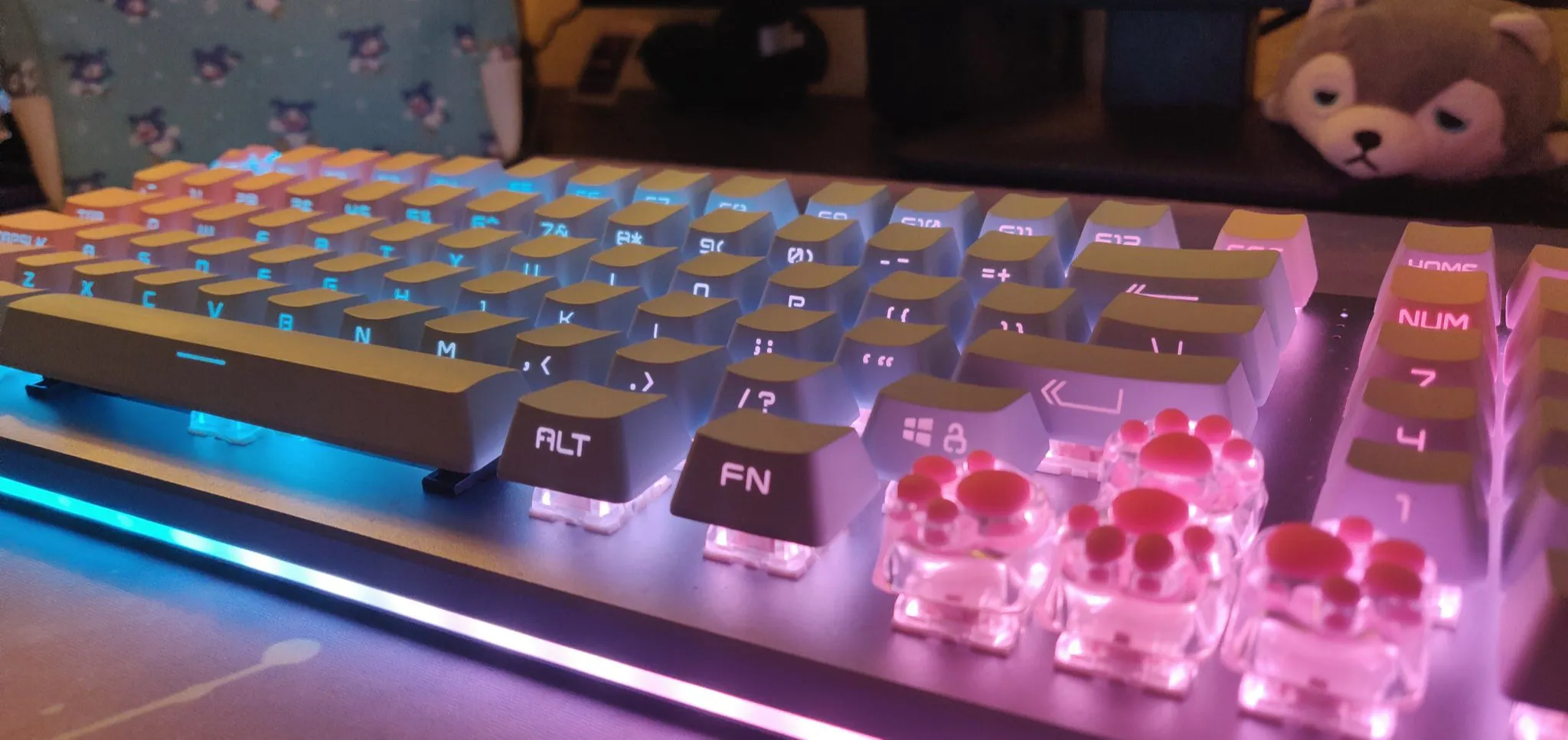 Really love these caps, size wise can be a little weird with the Drop ...