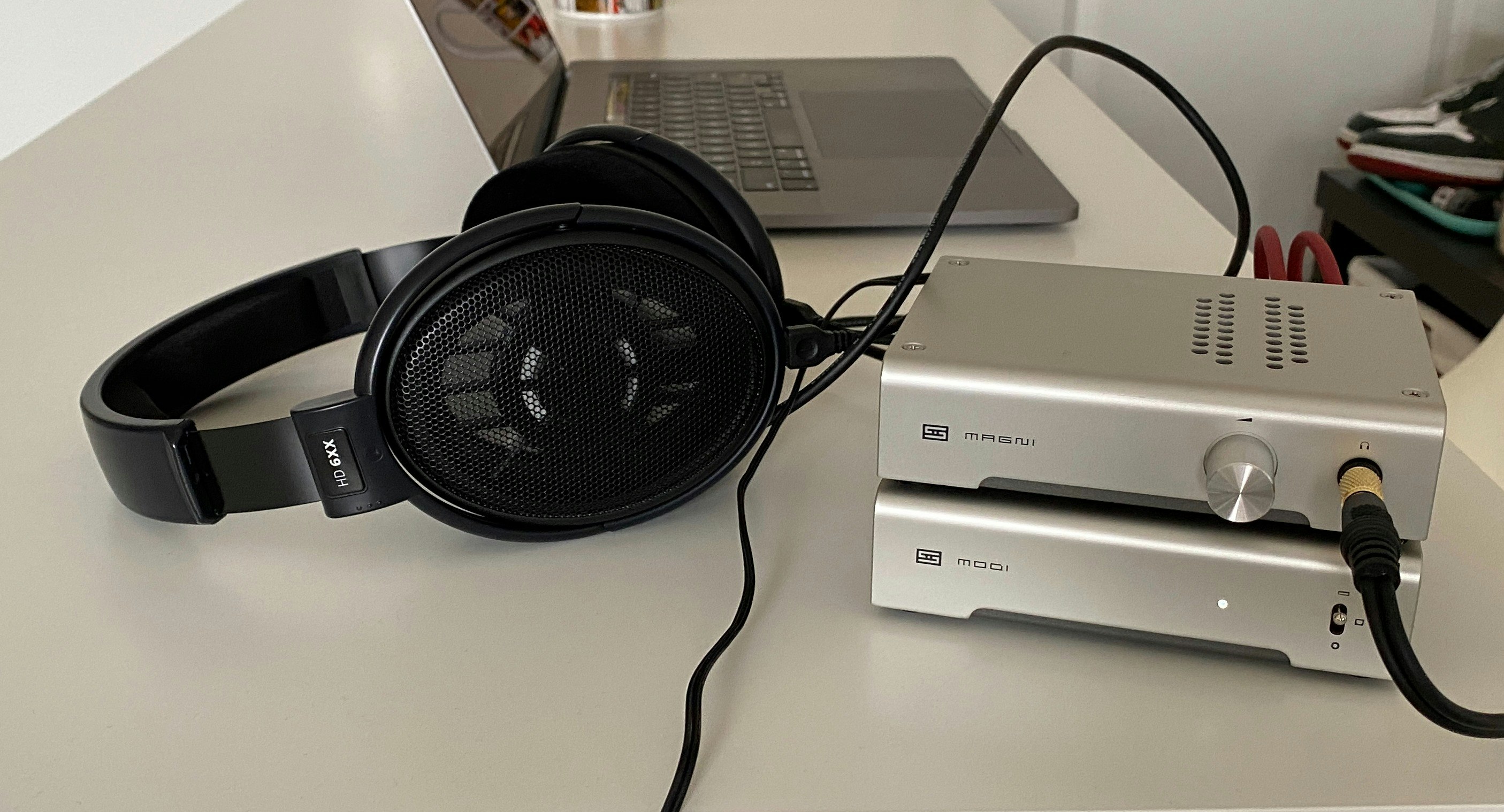schiit stack hd6xx