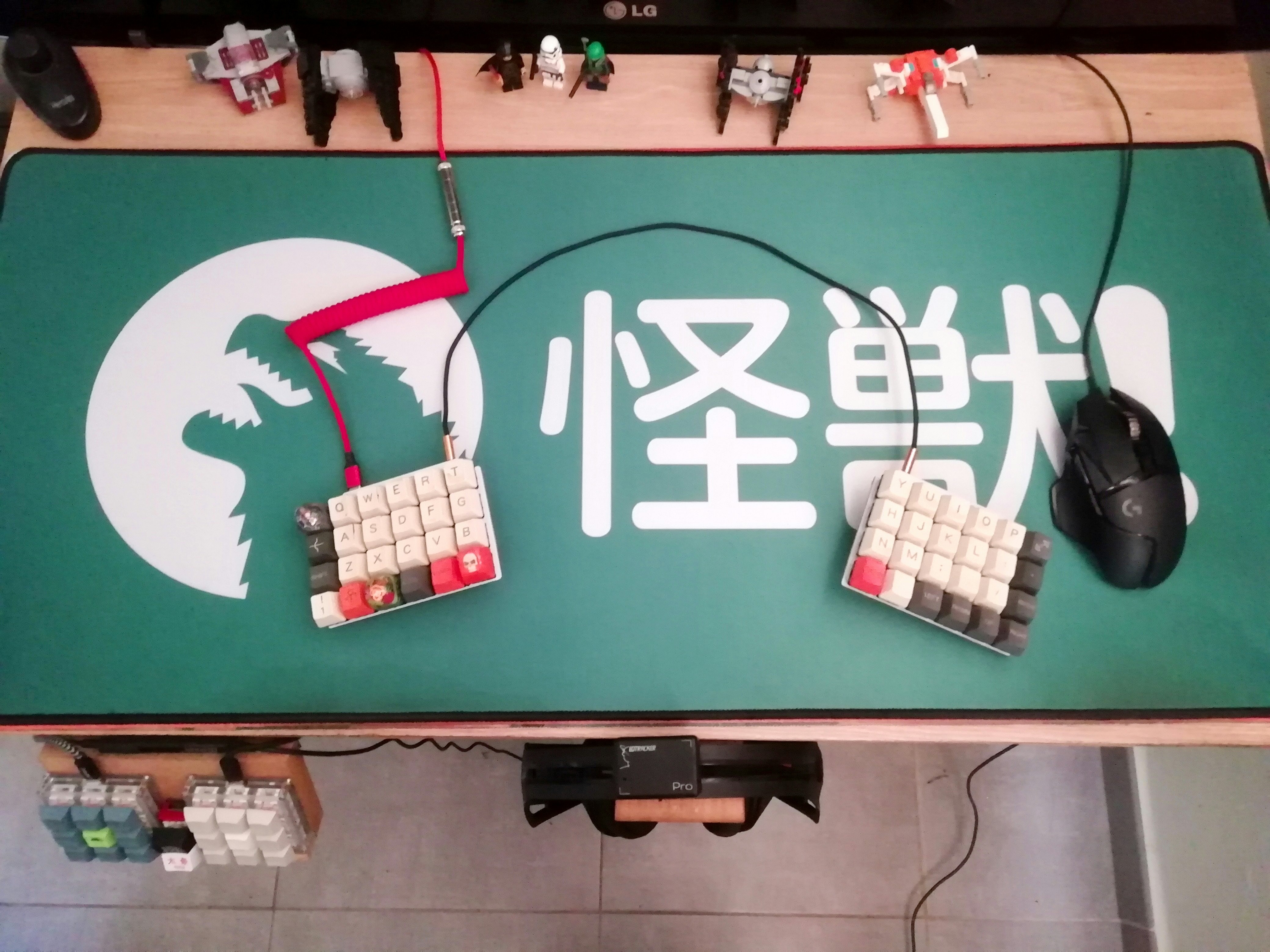 NovelKeys Kaiju Desk/Mouse Mat Mechanical Keyboards Desk Mat Desk Mats Drop