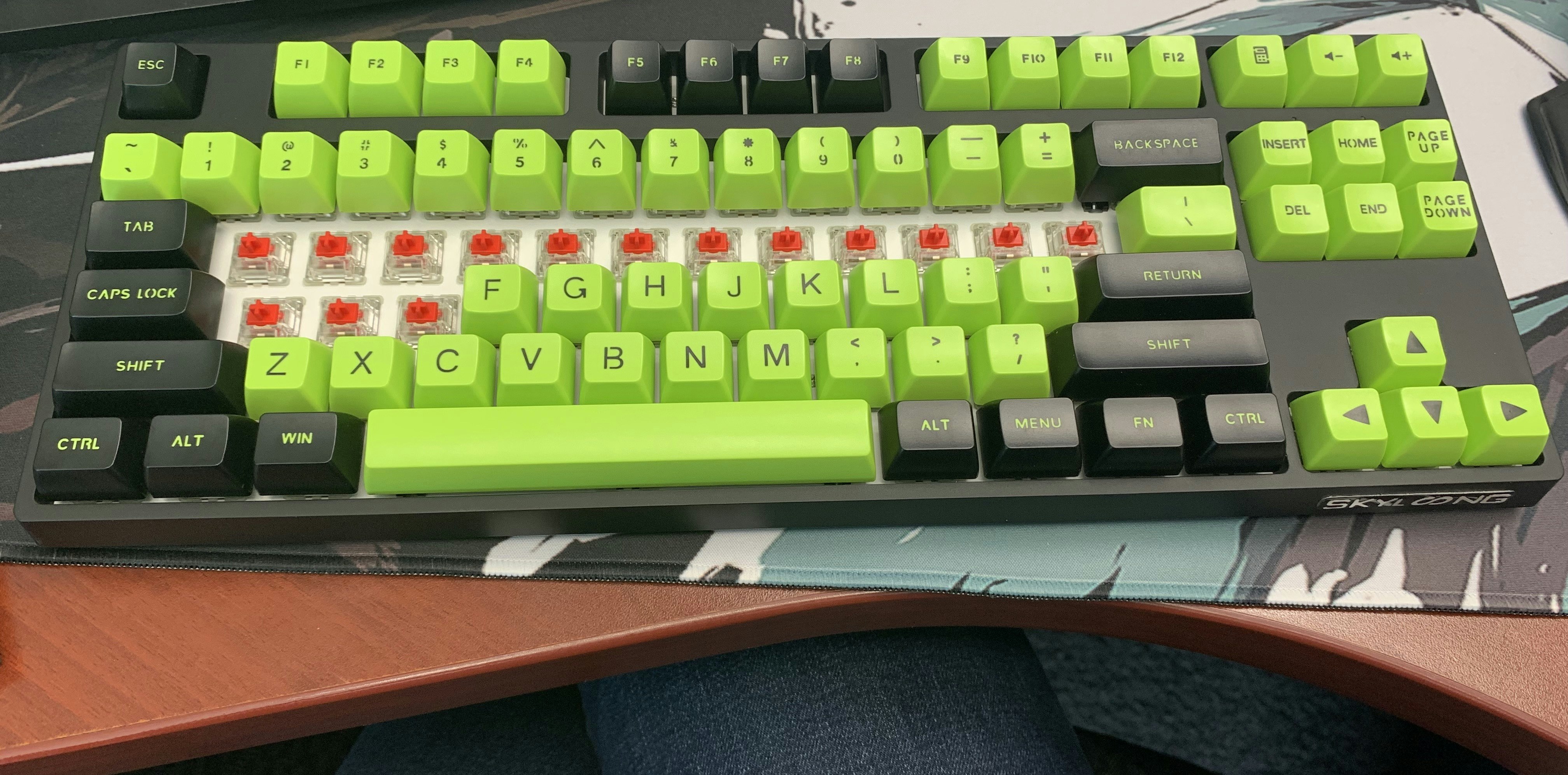 Skyloong GK87 RGB HotSwappable TKL Keyboard Kit White Photos