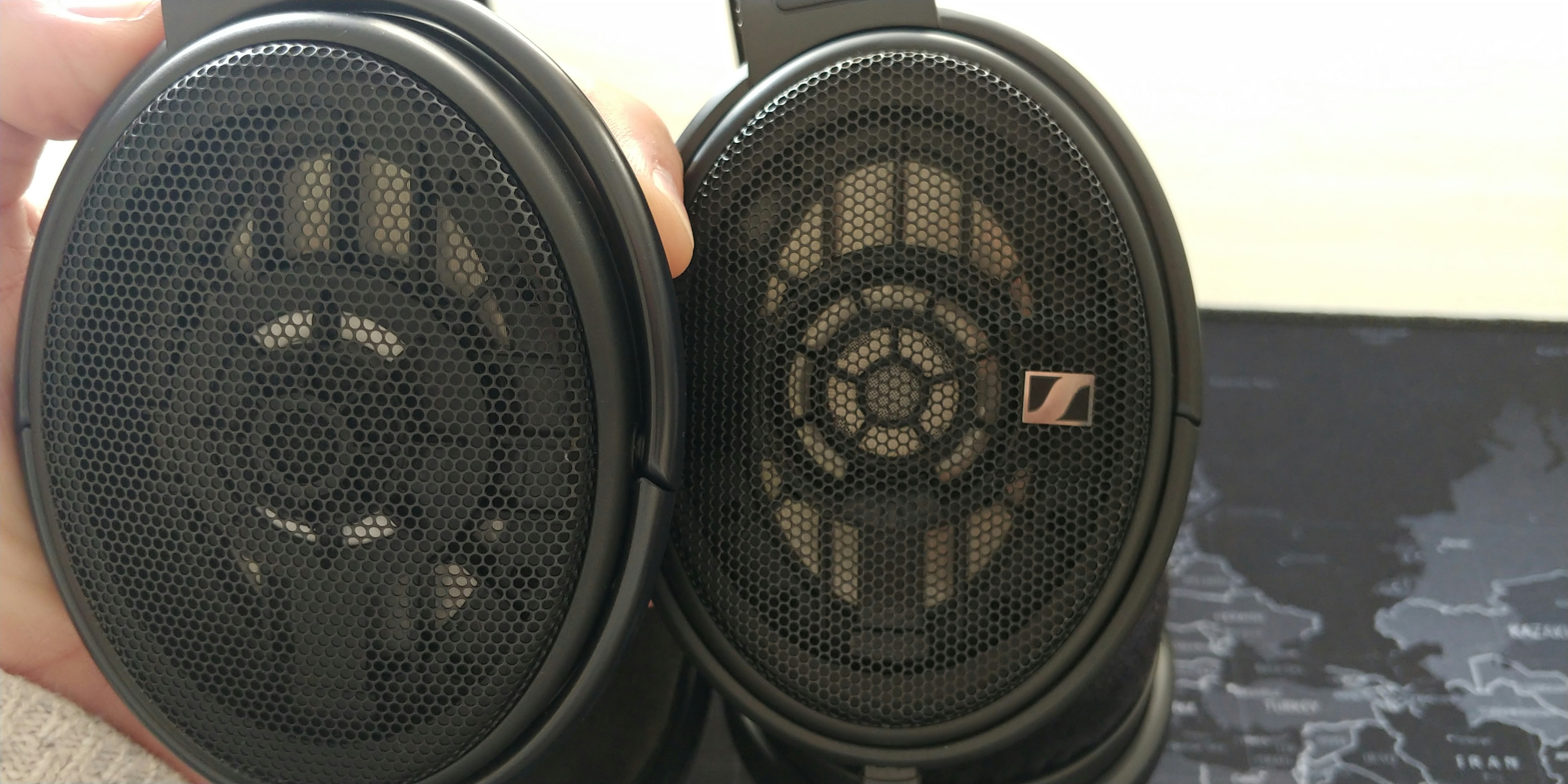 【美品】Sennheiser HD 660S 61kP64Fpb6L._UF350,350_QL80_.jpg