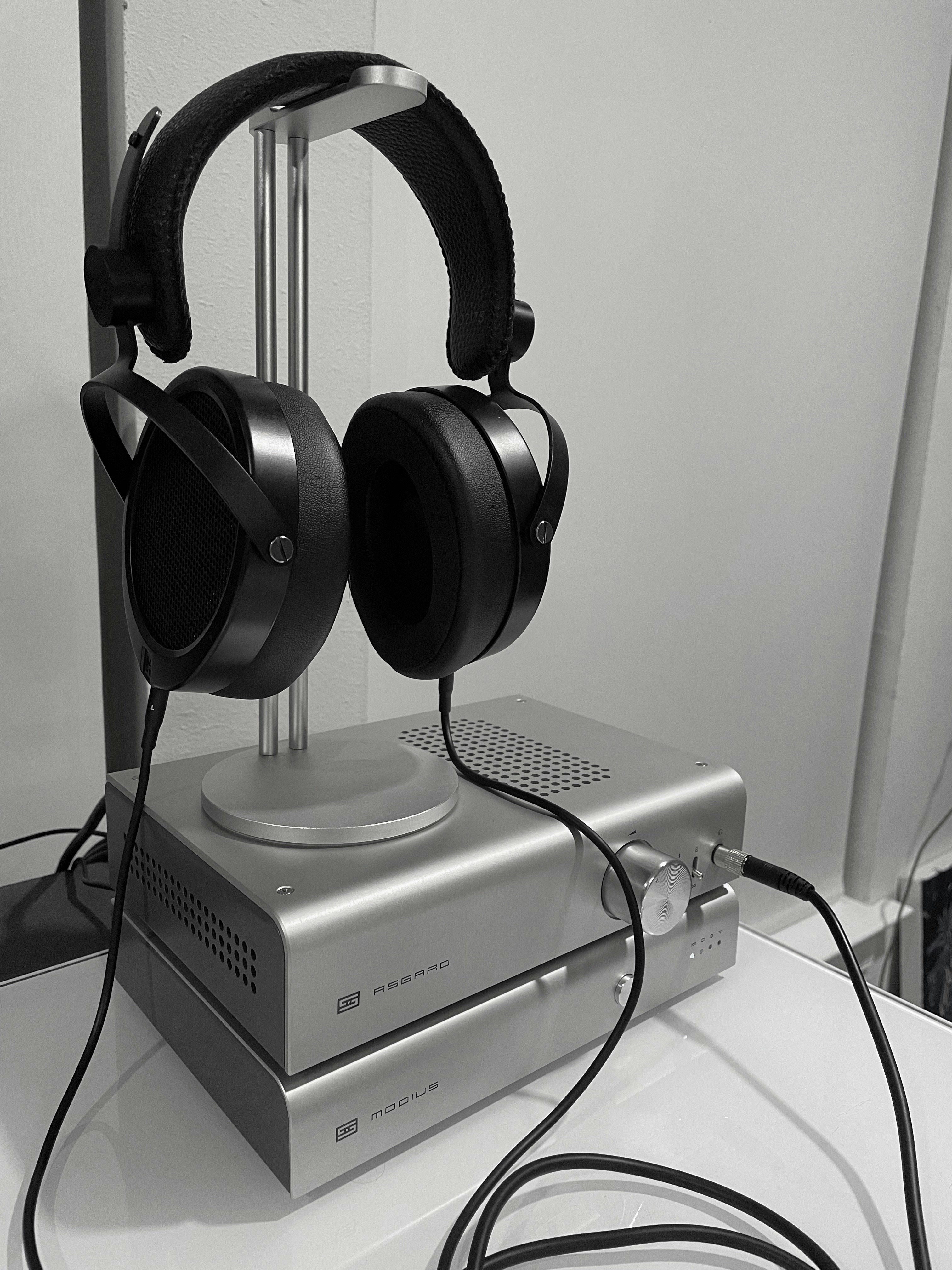 HE5XX headphone with Schiit Asgard 3 
