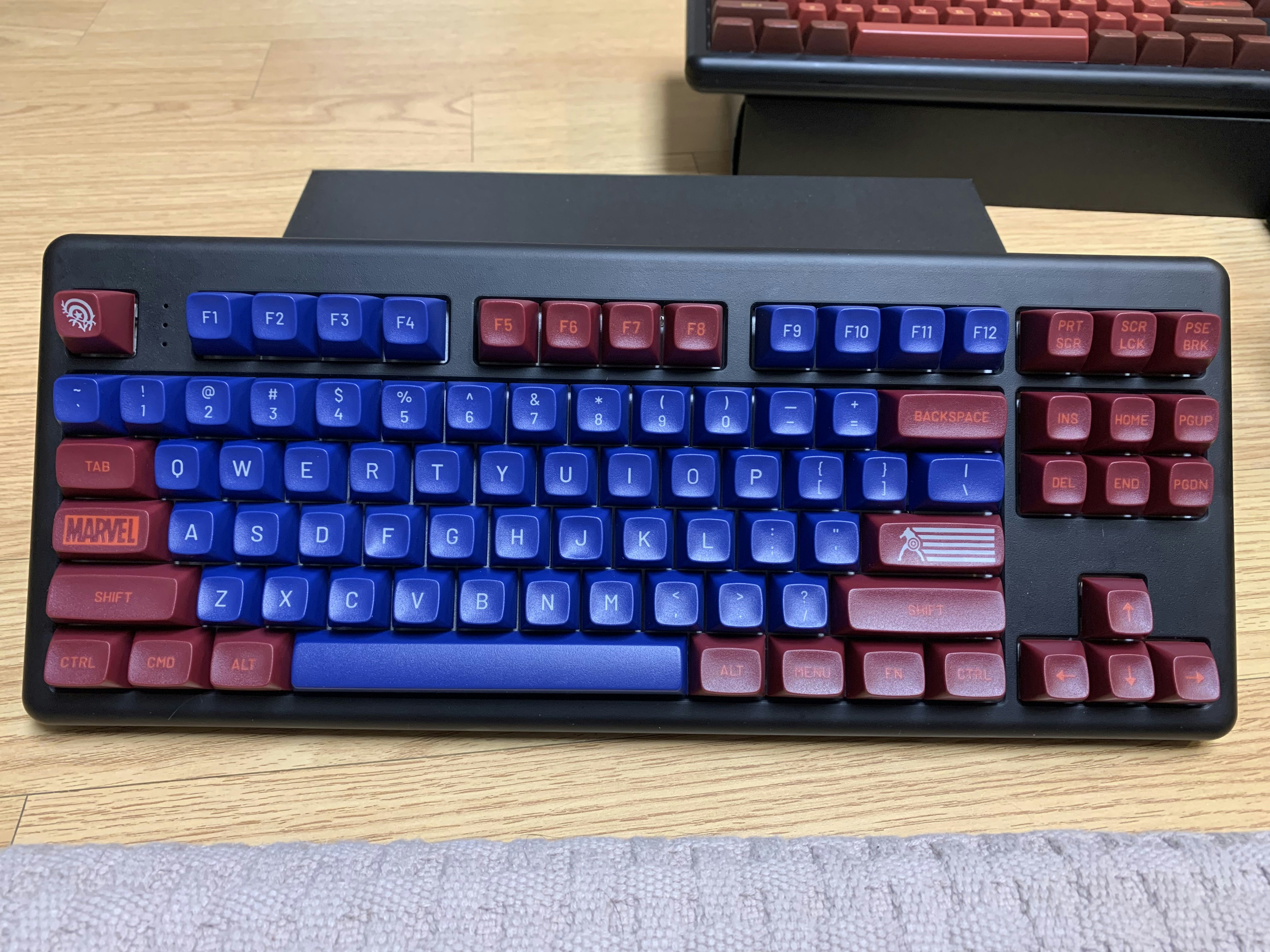キーボード Drop + Marvel Captain America Keycap Set Drop + Marvel