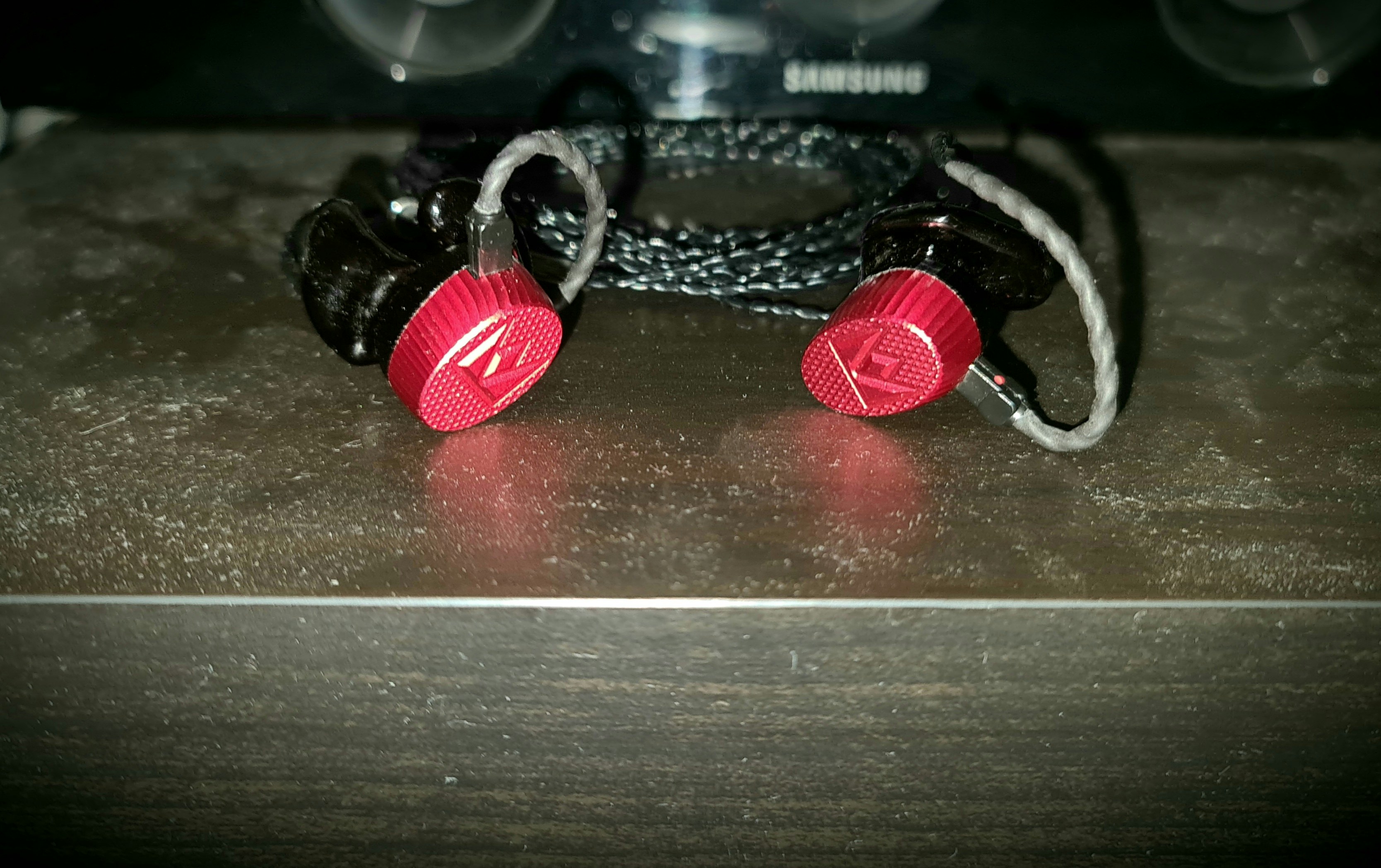 Massdrop x Noble Kaiser 10 Universal IEMs | Audiophile