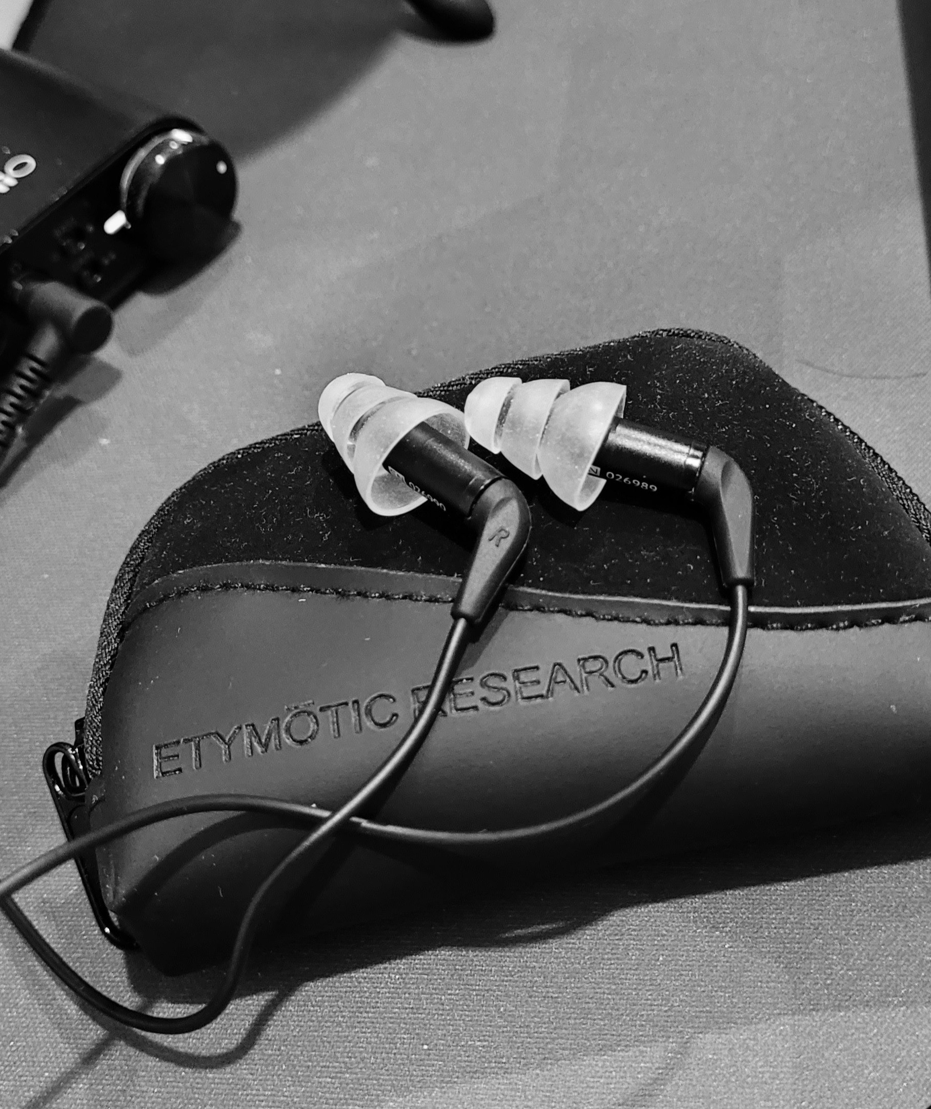 Etymotic ER3SE & ER3XR IEMs | Audiophile | Headphones | Universal