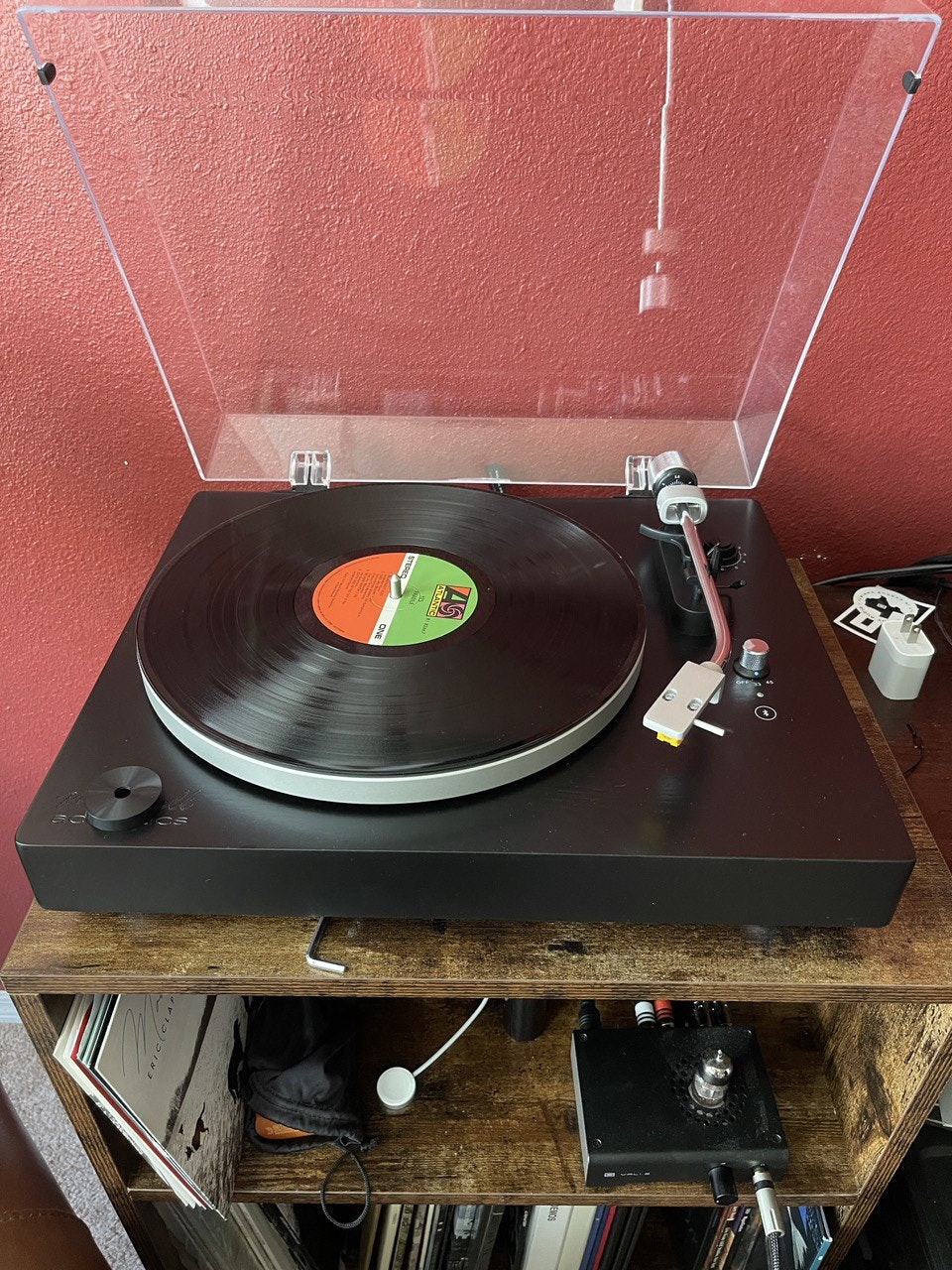 Mitchell Acoustics uStream TT2 Bluetooth Turntable | Audiophile