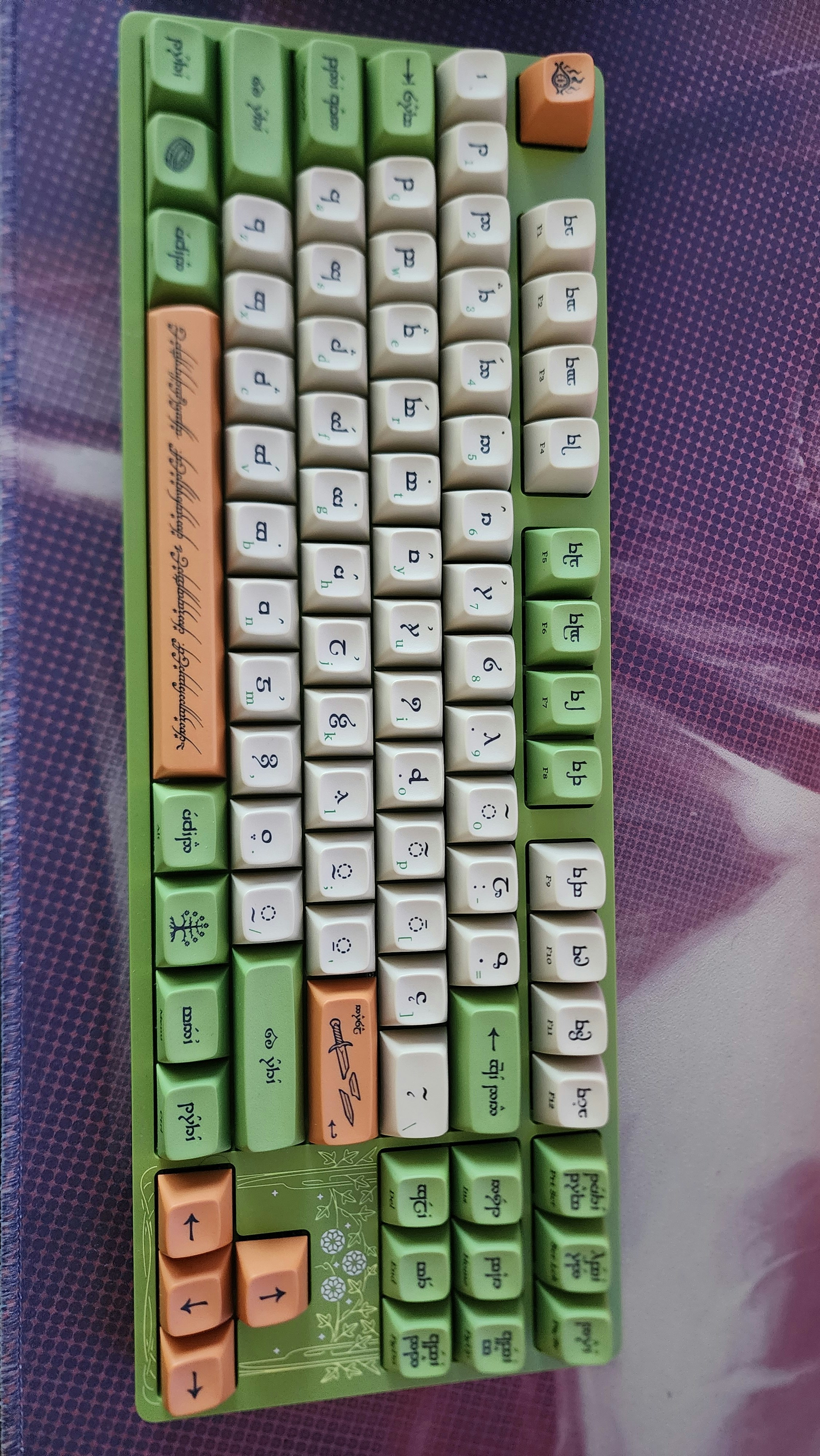 Drop + ロードオブザリング ローハン キーボード（アルドブルグ） Drop + ロードオブザリング ローハン メカニカルキーボード