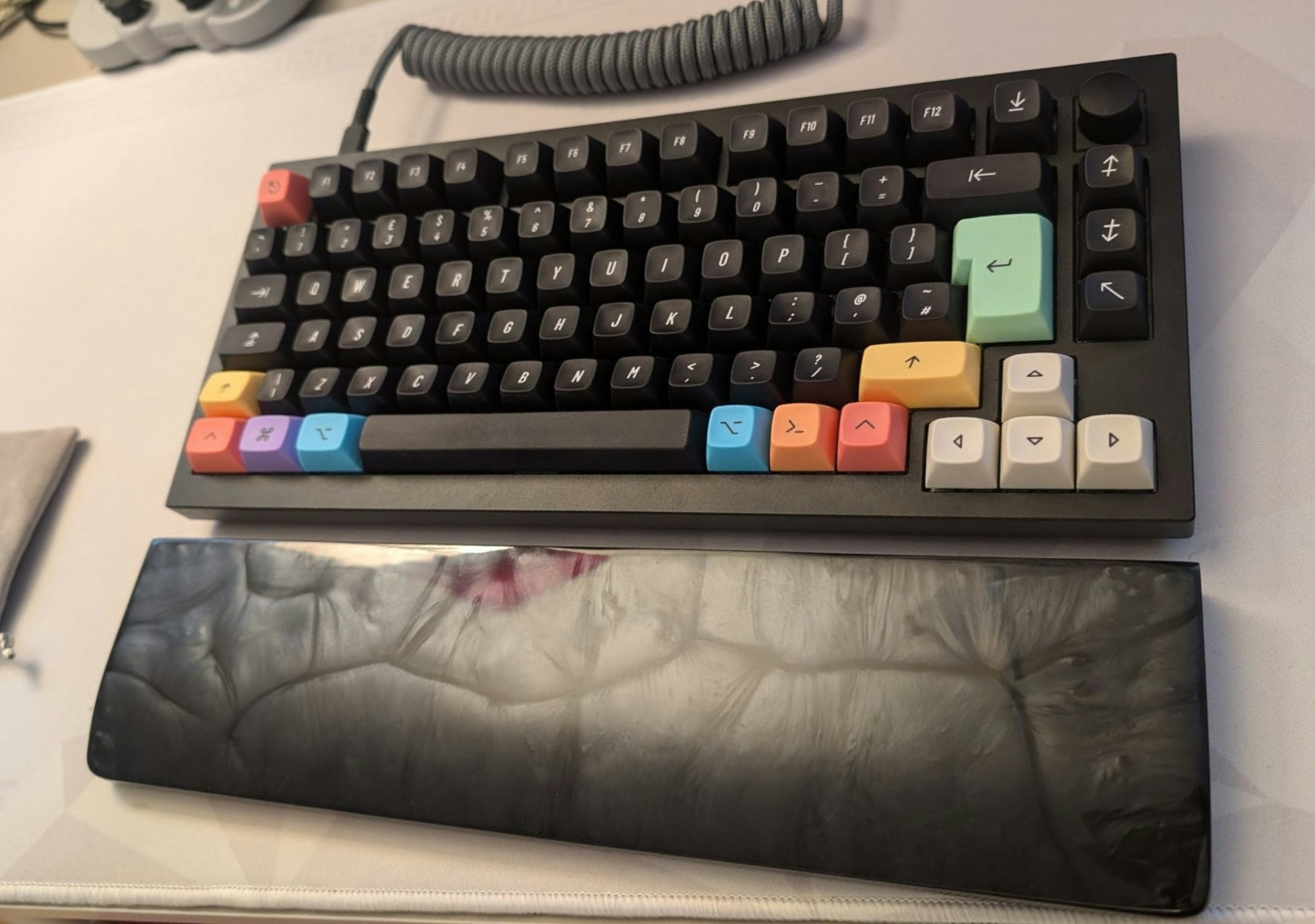 Drop + biip MT3 Extended 2048 Dark Keycap Set | Mechanical