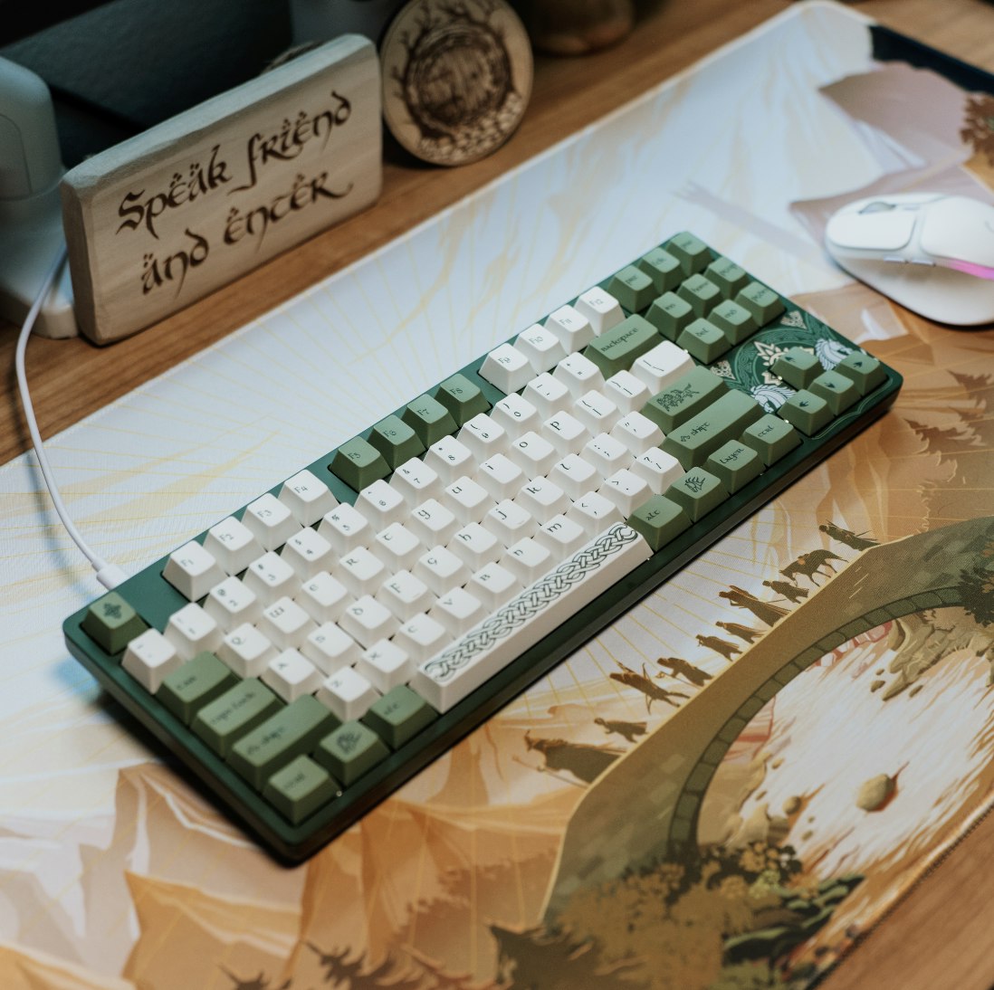 Drop + The Lord of the Rings™ Rohan™ Keyboard - Aldburg