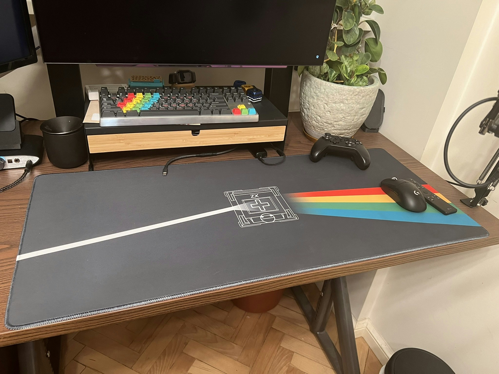 Drop + Bees.Keys ZX Desk Mat | Battlestations | Desk Mats