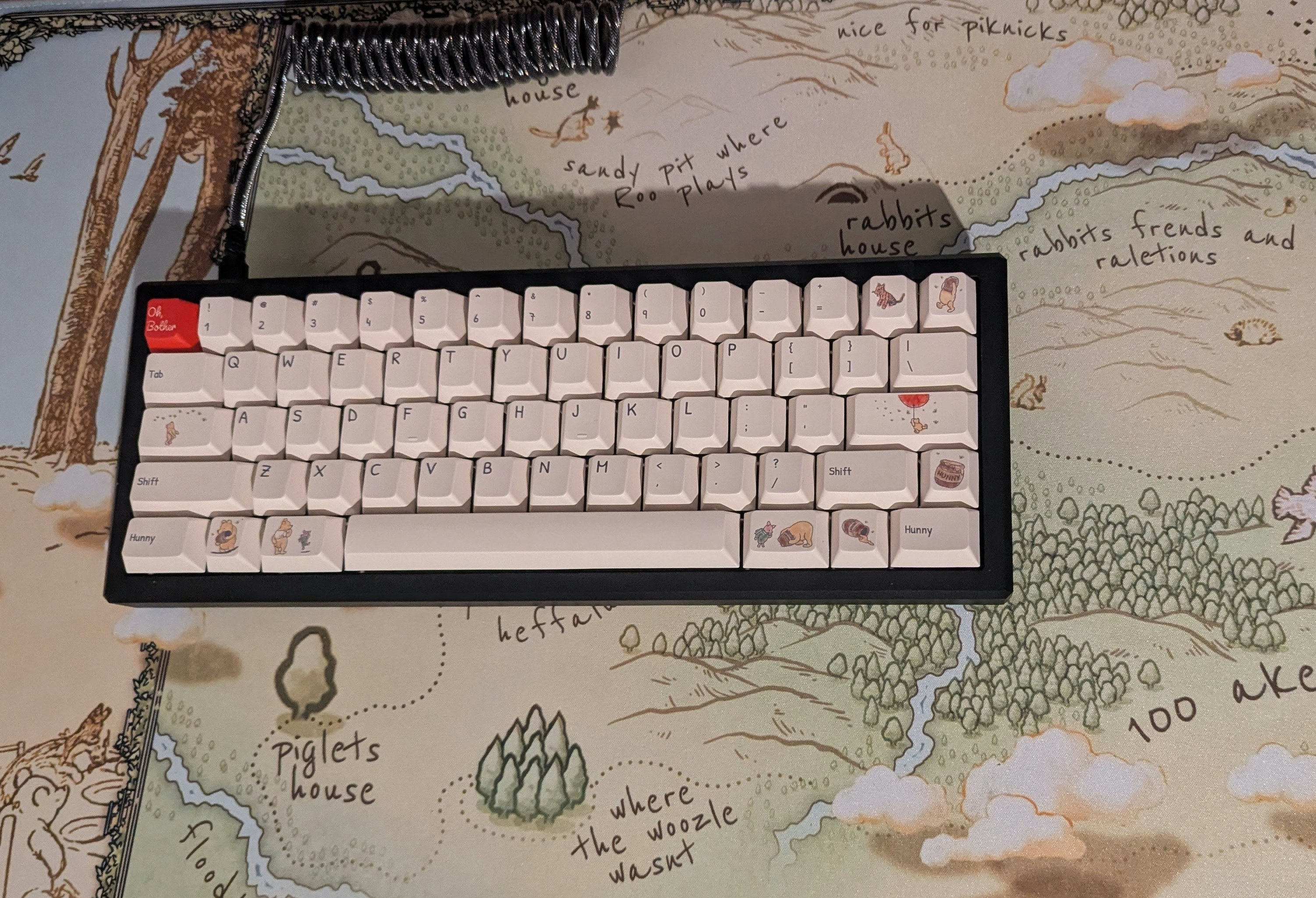 Drop + Bees.Keys DCD Hundred Acres Keycap Set | Mechanical