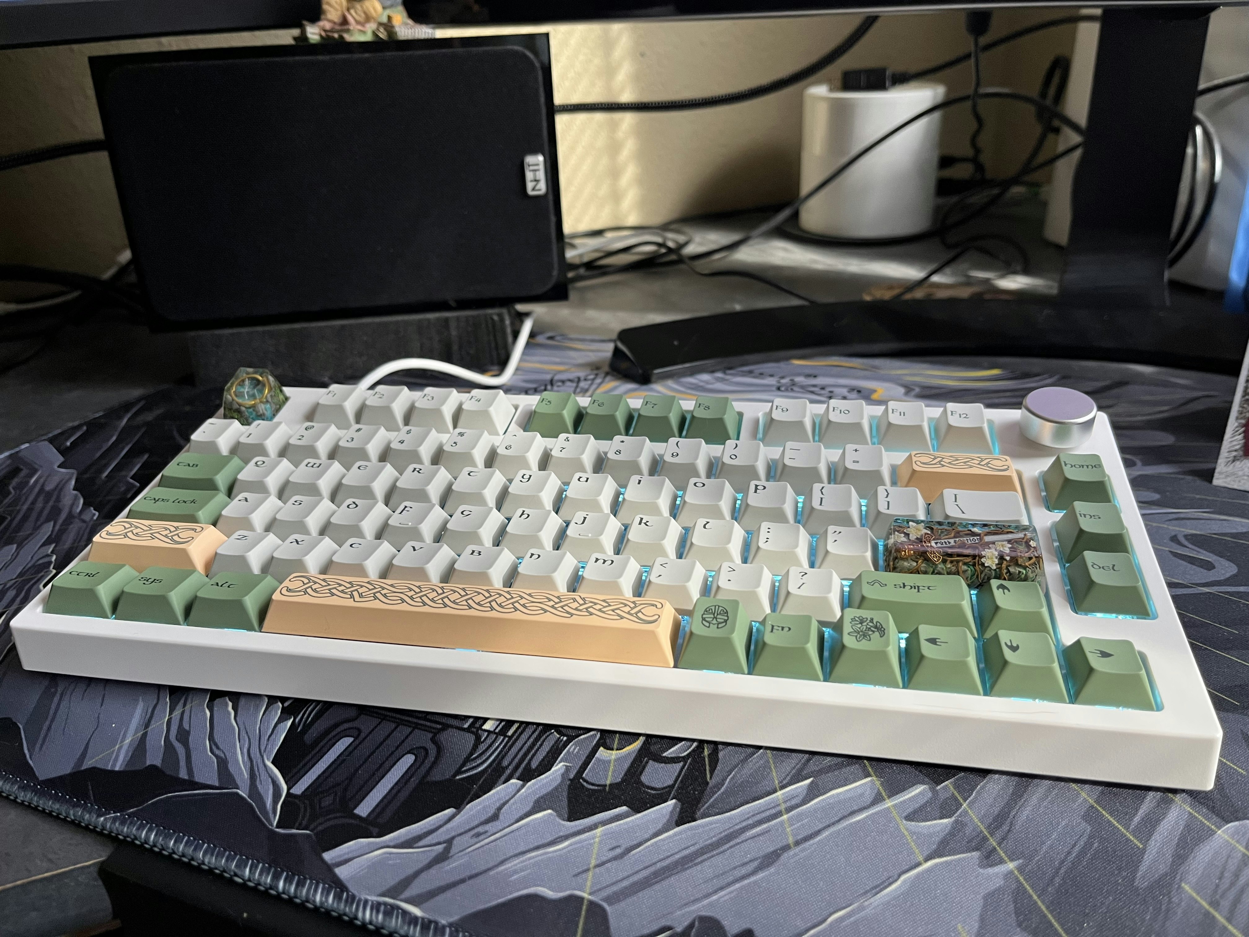 Drop + The Lord of the Rings™ DCD Rohan™ Keycap Set | Mechanical ...