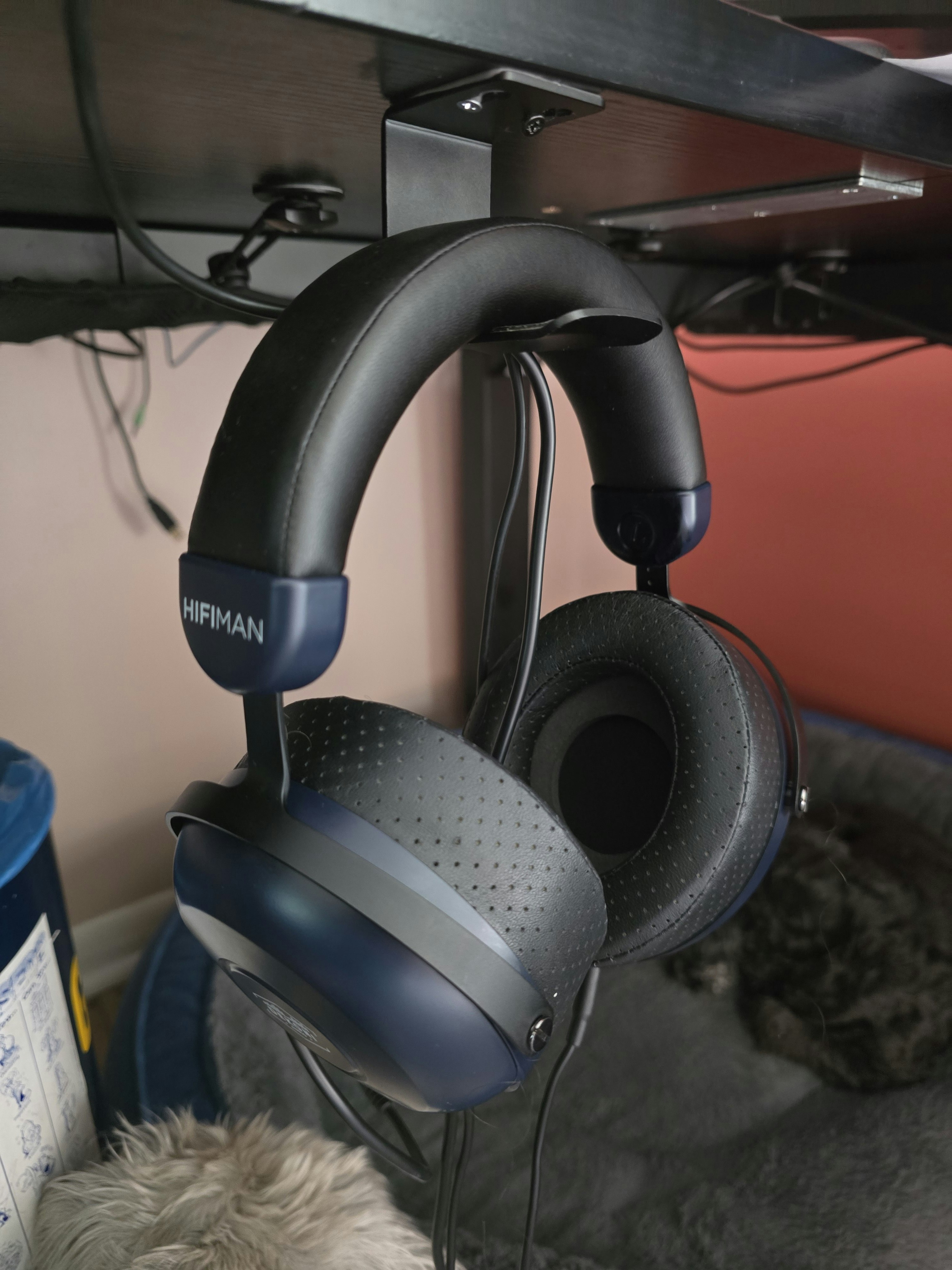 Dekoni x HIFIMAN Cobalt Closed-Back Dynamic Headphones
