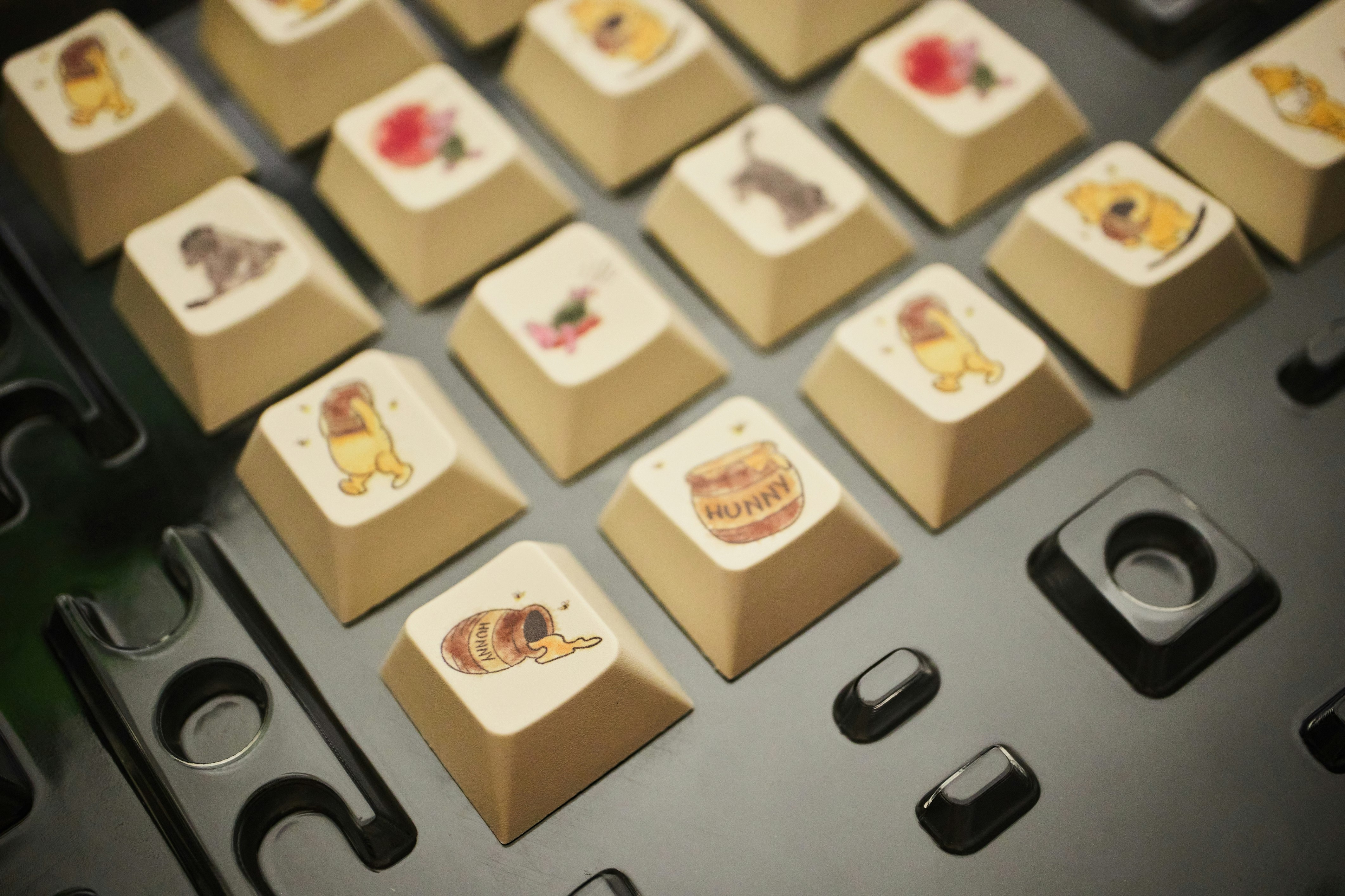 Drop + Bees.Keys DCD Hundred Acres Keycap Set | Mechanical