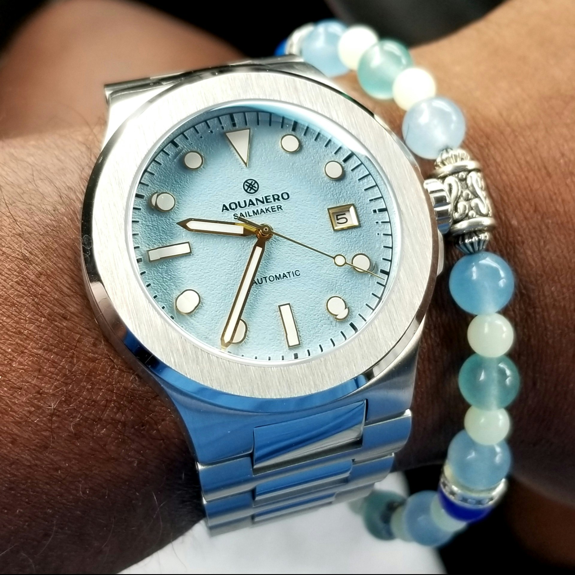 aquanero automatic watch