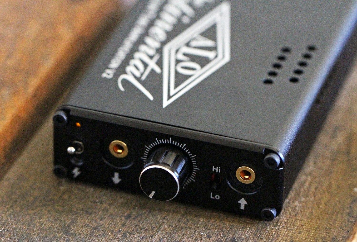 ALO Audio Continental V2 Portable Tube Amplifier Audiophile Drop