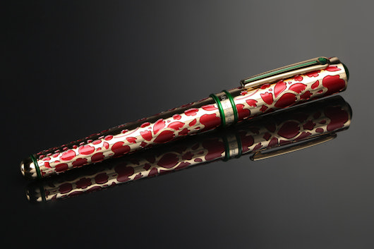 Metropolitan Museum of Art Mughal Dagger Pen