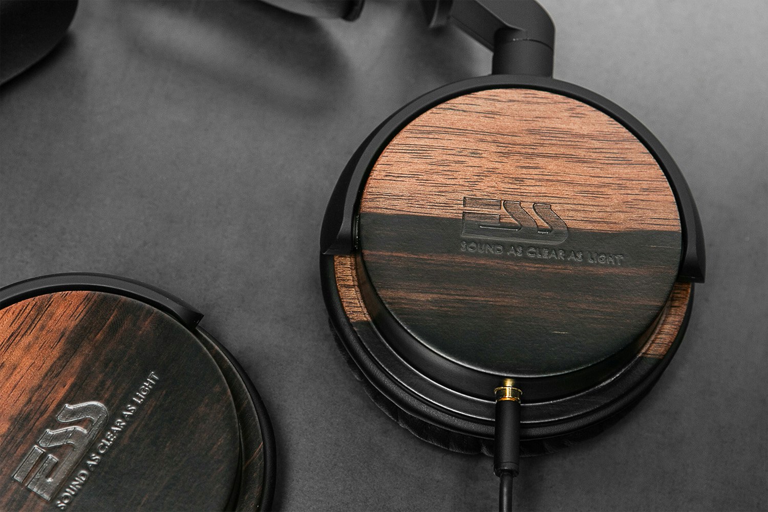 ESS-RLM-713 On Ear Headphones