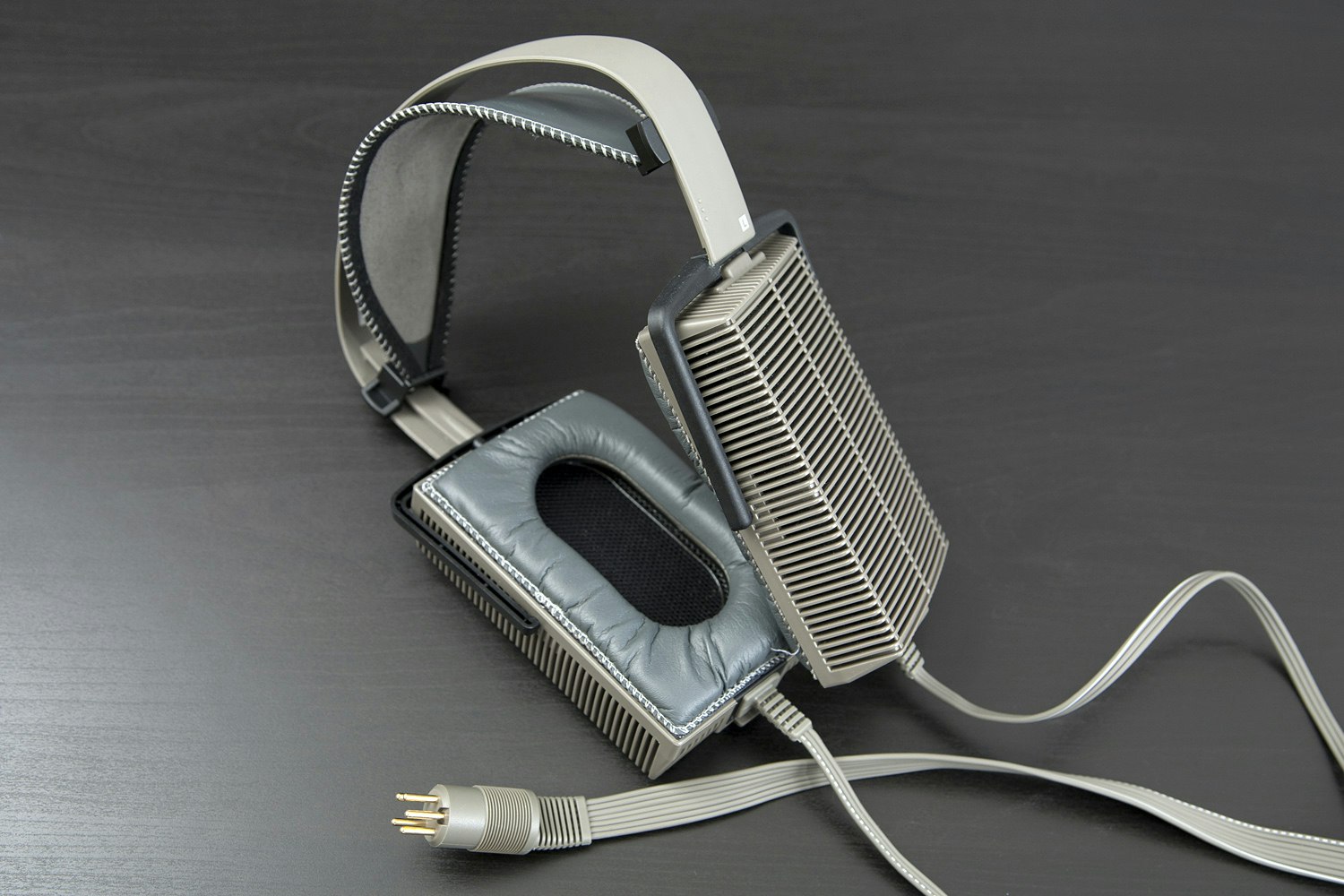 STAX SRS-3170 Electrostatic Earspeaker System