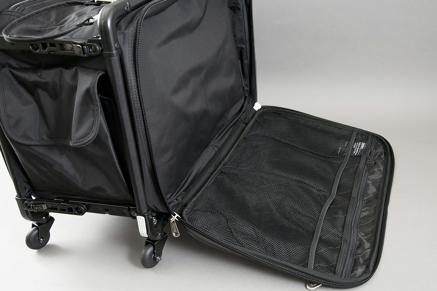 Tutto Machine on Wheels