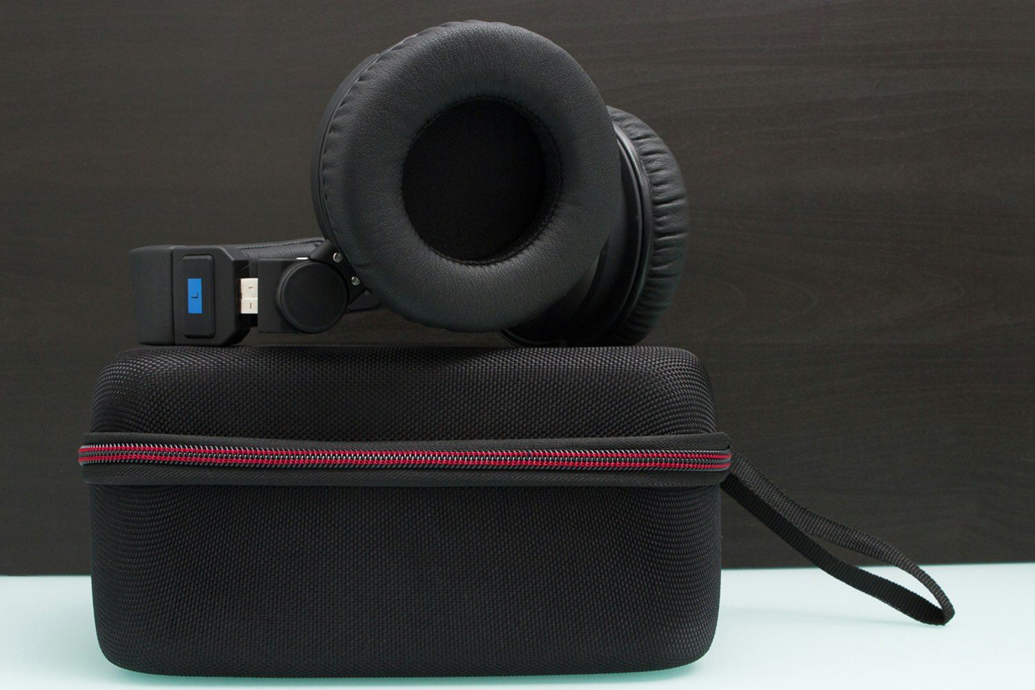 SoundMAGIC WP10 Wireless Headphone
