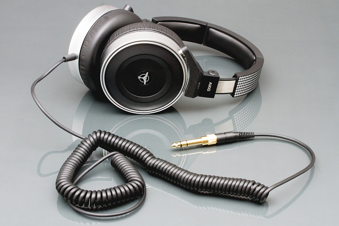 AKG Pro Audio K167 Tiesto DJ Headphones