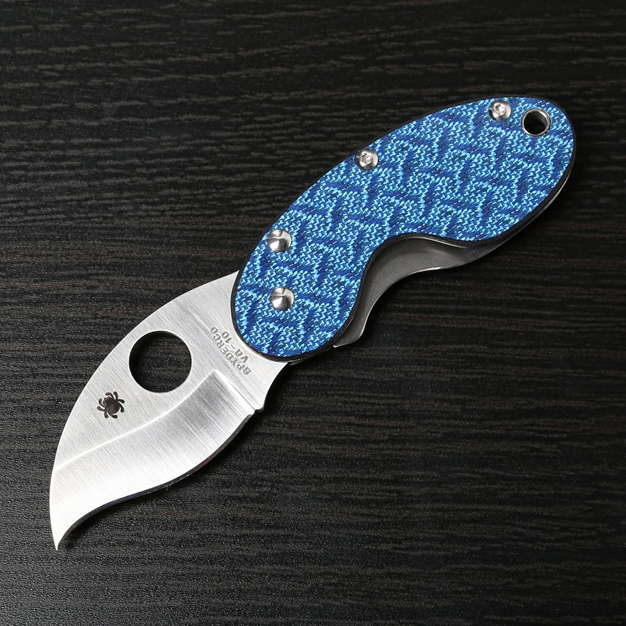 Spyderco Cricket Blue Nishijin | Knives | Folding Knives | Drop