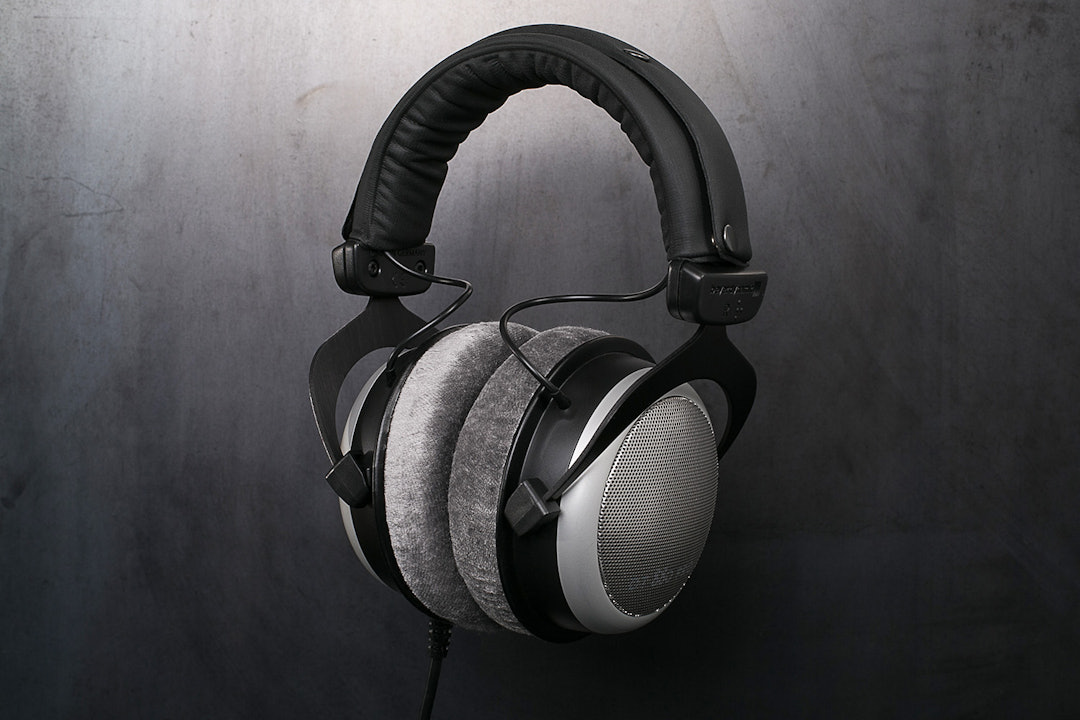 Beyerdynamic DT880 Pro Headphone