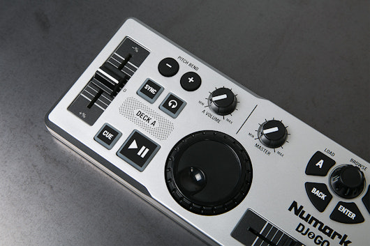 Numark DJ 2 Go Controller