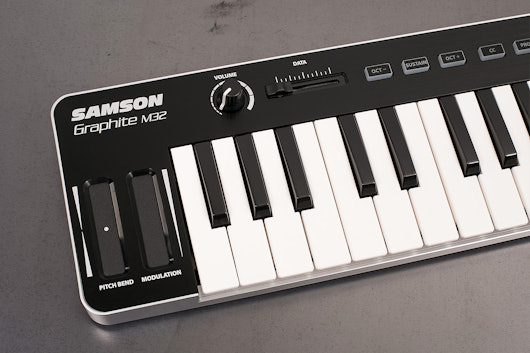Samson Graphite M32 USB MIDI Controller