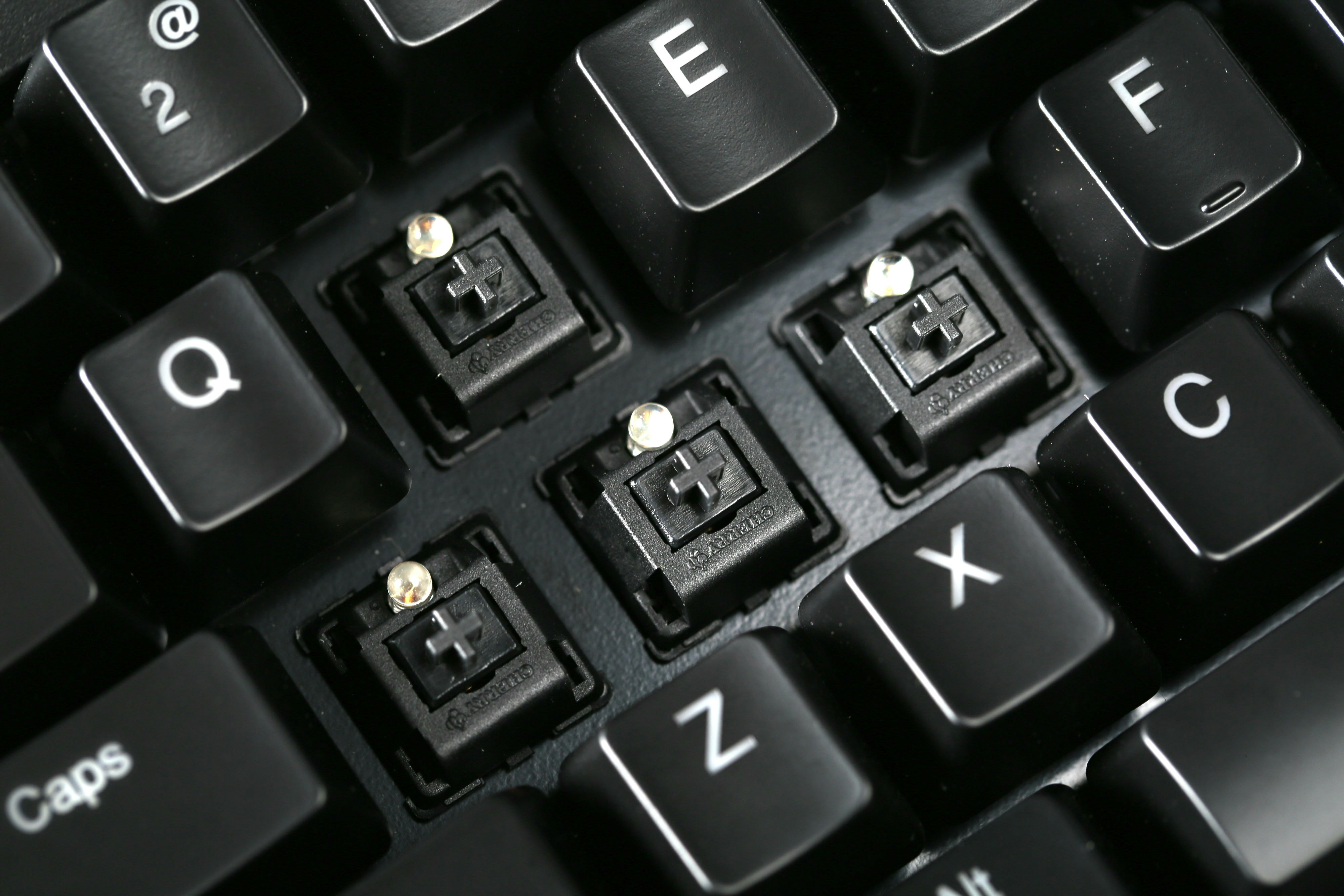 Ducky Shine 3 Special Edition Bundle